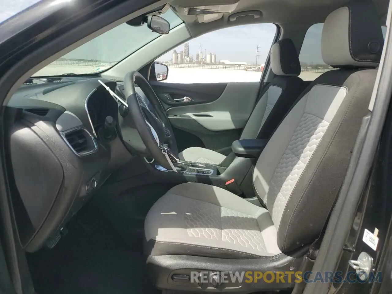 7 fotografías del automóvil dañado 2GNAXHEV5L6249707 CHEVROLET EQUINOX 2020