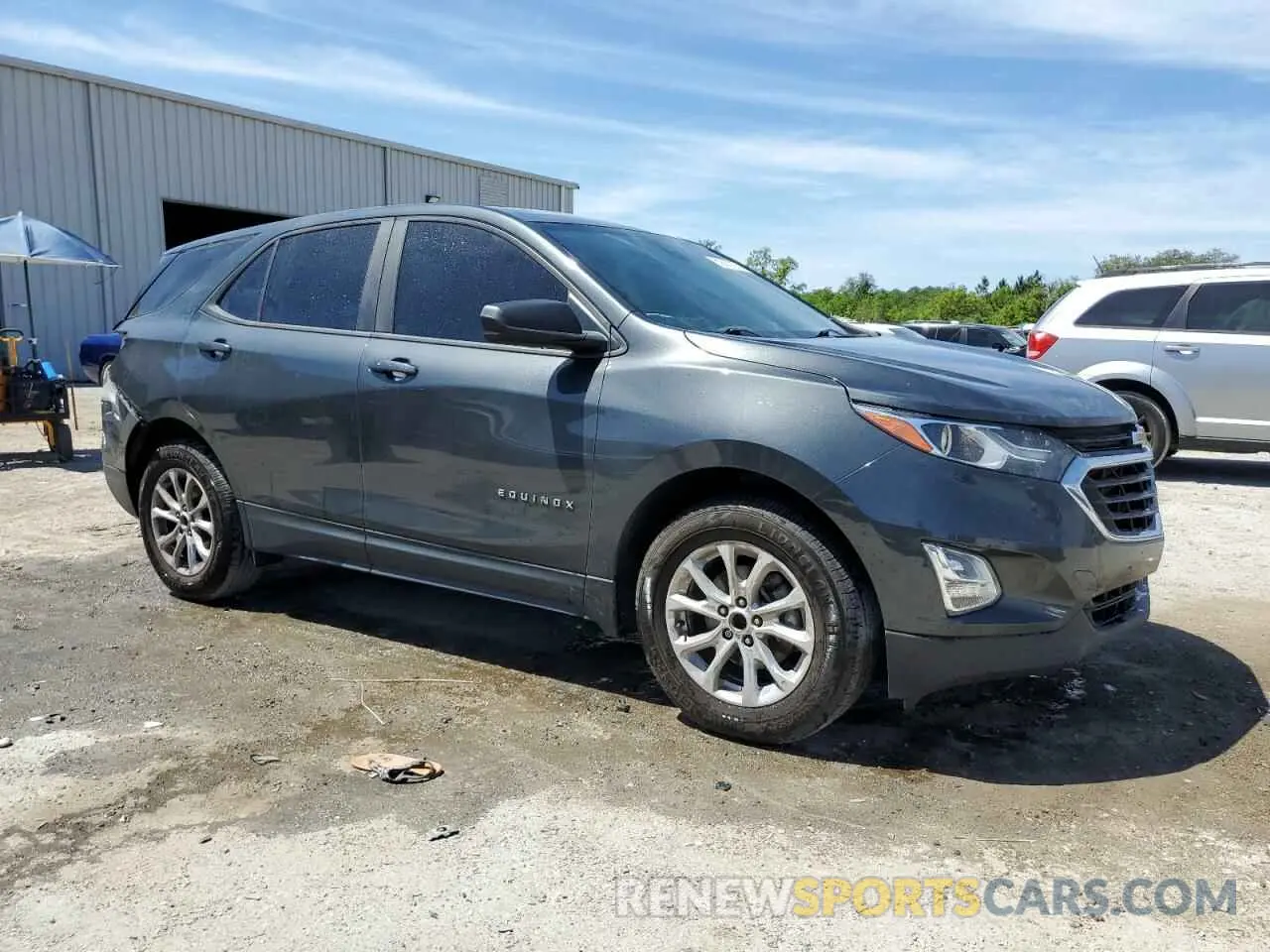 4 fotografías del automóvil dañado 2GNAXHEV6L6186052 CHEVROLET EQUINOX 2020