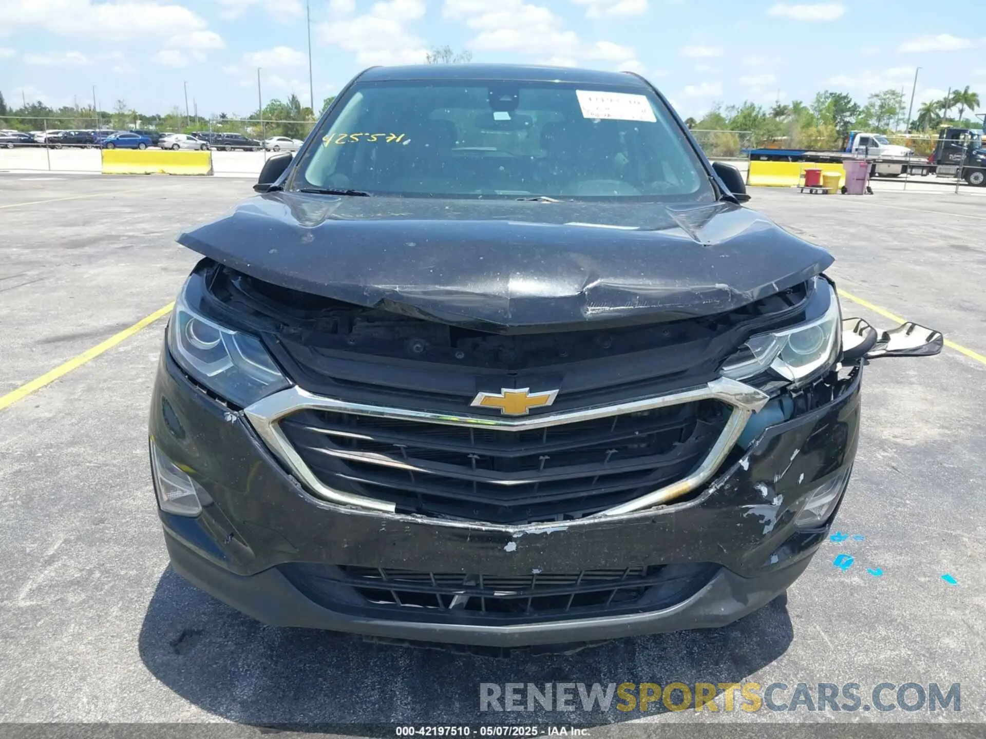 6 fotografías del automóvil dañado 2GNAXHEV6L6229384 CHEVROLET EQUINOX 2020