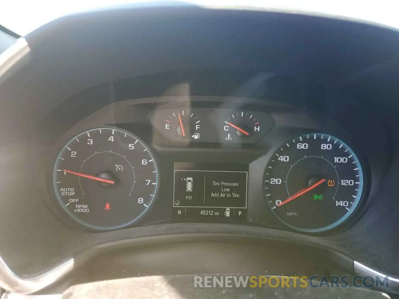 9 fotografías del automóvil dañado 2GNAXHEV7L6282563 CHEVROLET EQUINOX 2020