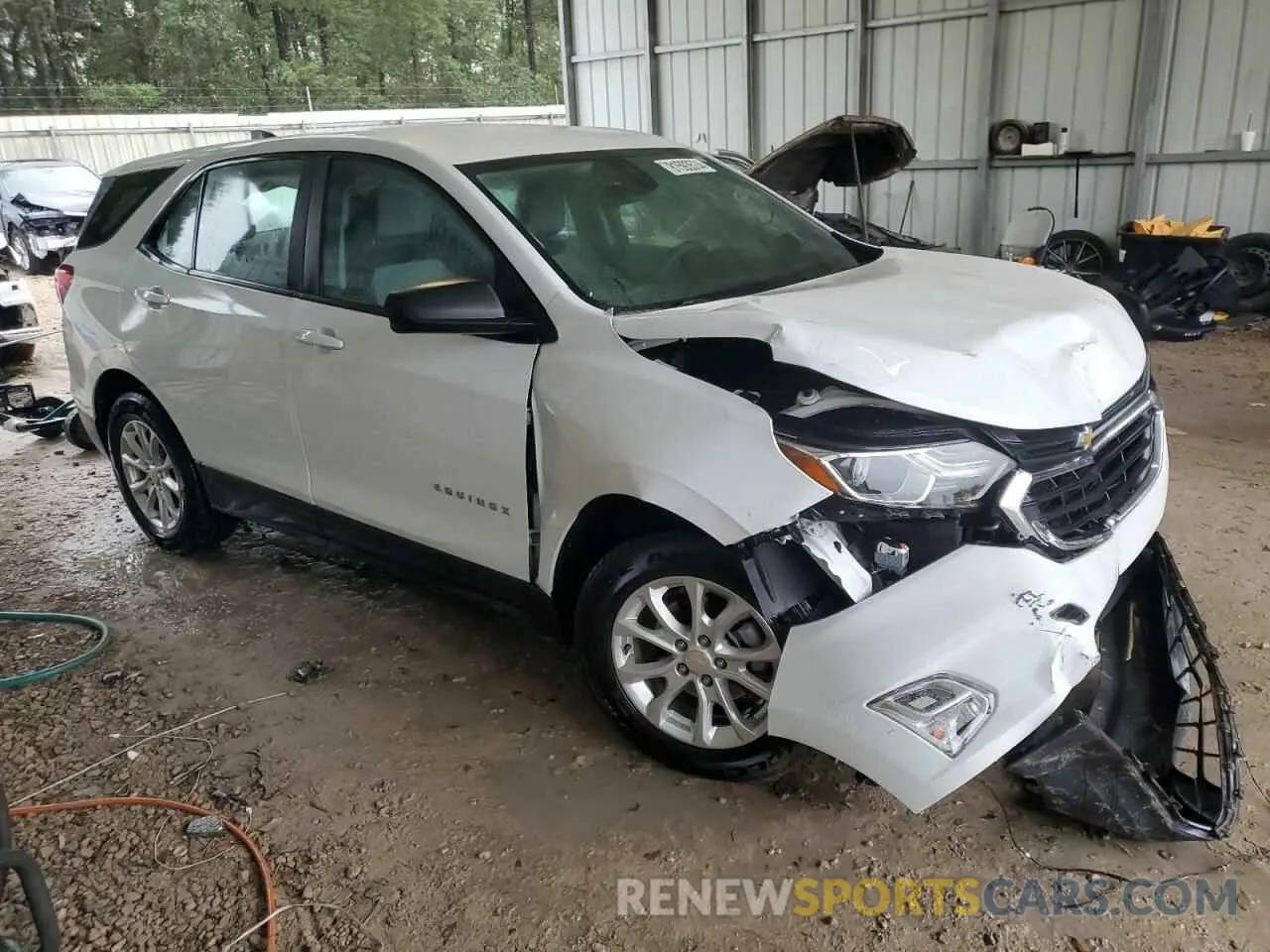 4 fotografías del automóvil dañado 2GNAXHEV8L6111384 CHEVROLET EQUINOX 2020