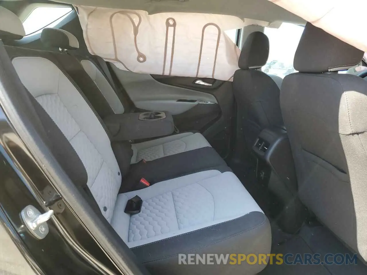 11 fotografías del automóvil dañado 2GNAXHEV8L6145549 CHEVROLET EQUINOX 2020