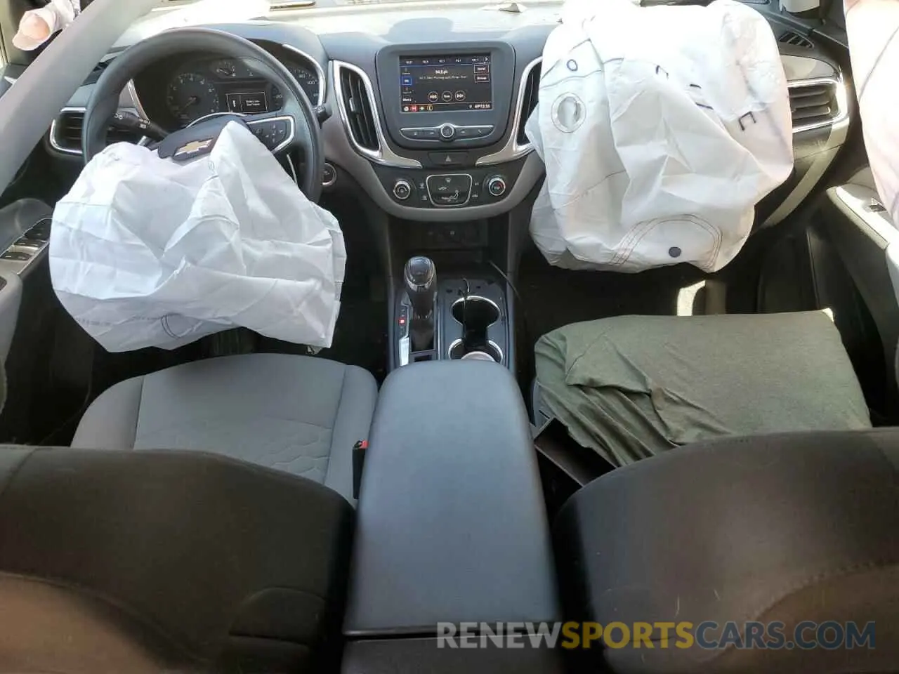 8 fotografías del automóvil dañado 2GNAXHEV8L6145549 CHEVROLET EQUINOX 2020