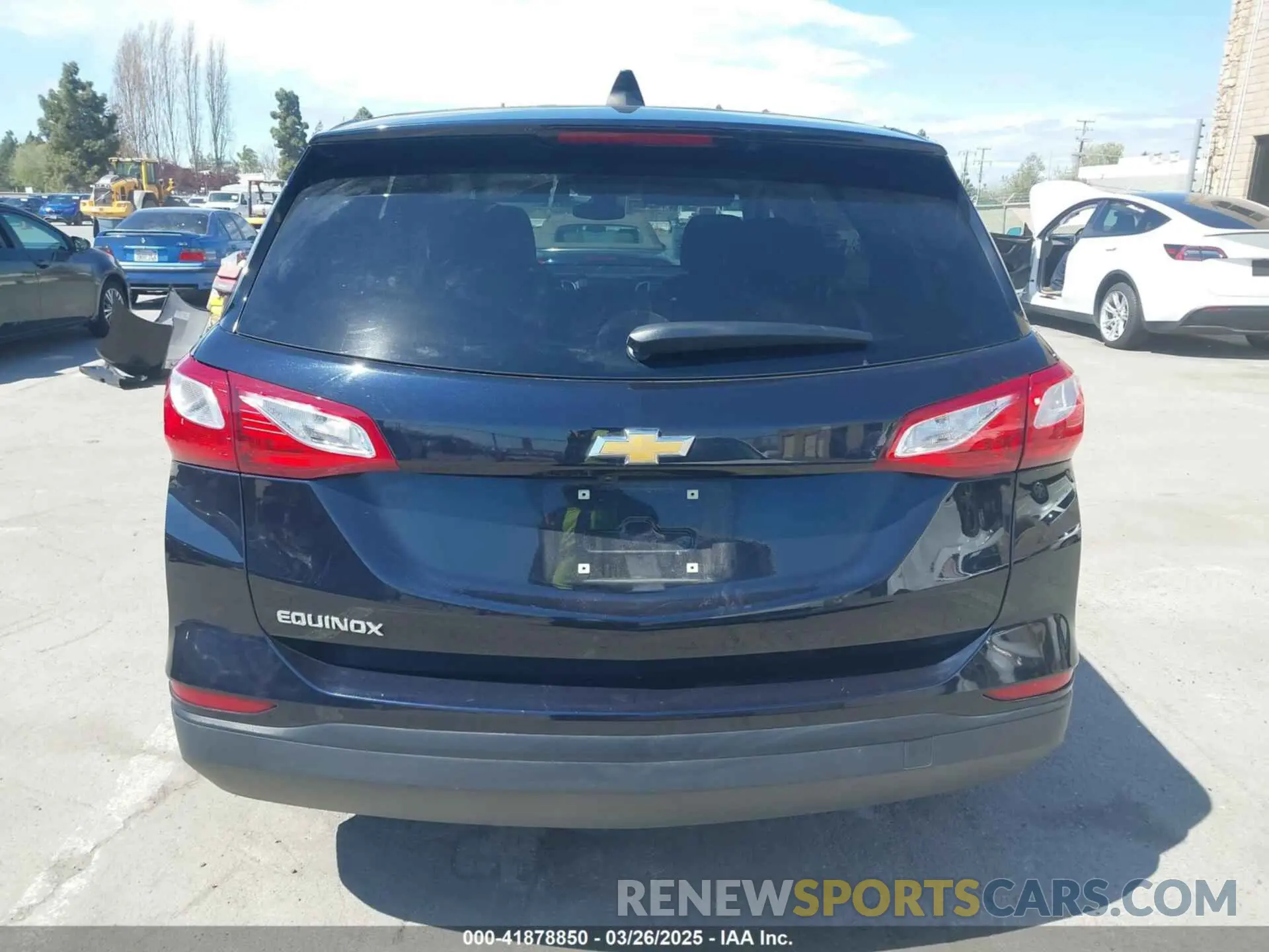 16 fotografías del automóvil dañado 2GNAXHEV8L6165591 CHEVROLET EQUINOX 2020