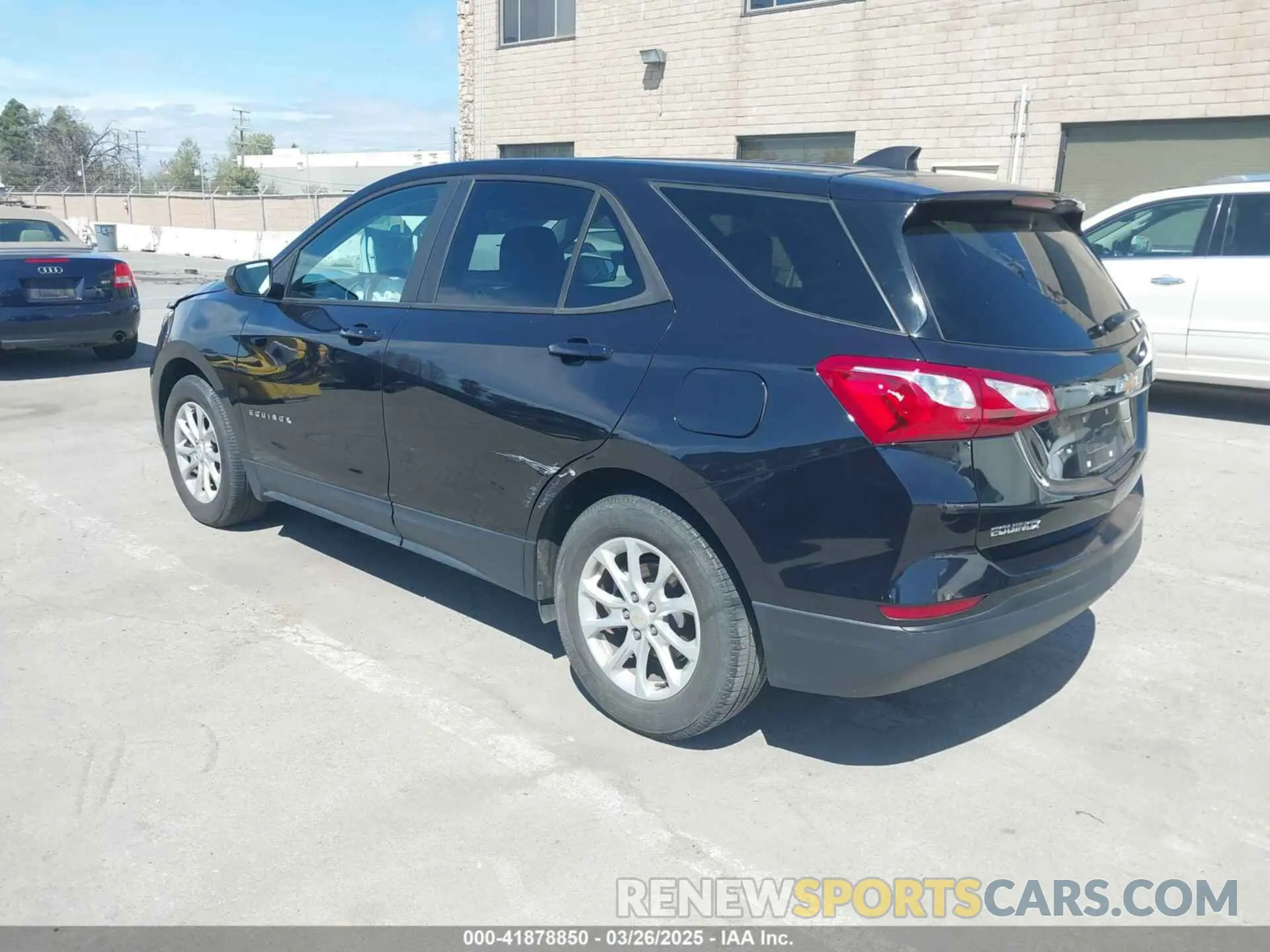 3 fotografías del automóvil dañado 2GNAXHEV8L6165591 CHEVROLET EQUINOX 2020