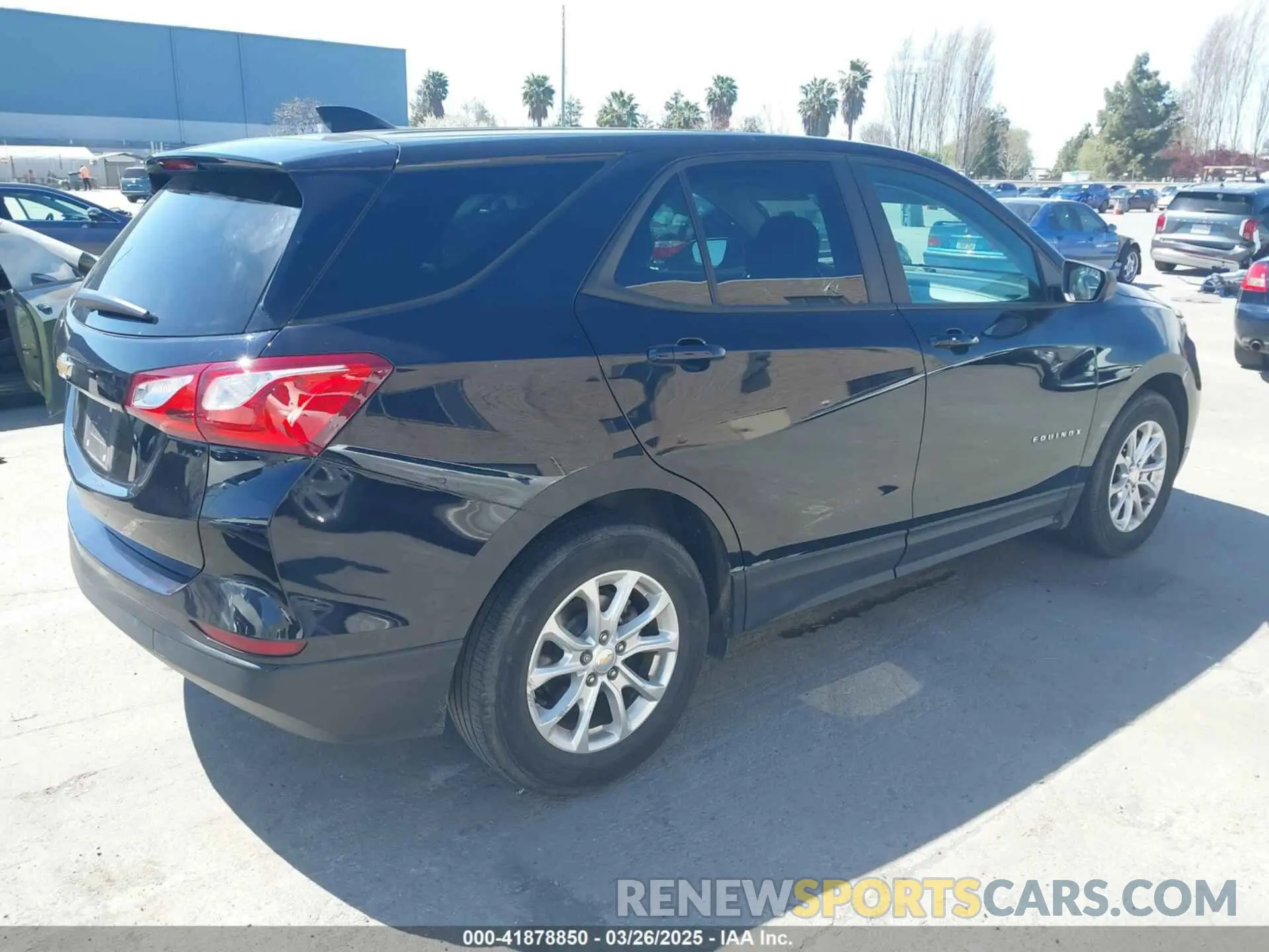 4 fotografías del automóvil dañado 2GNAXHEV8L6165591 CHEVROLET EQUINOX 2020
