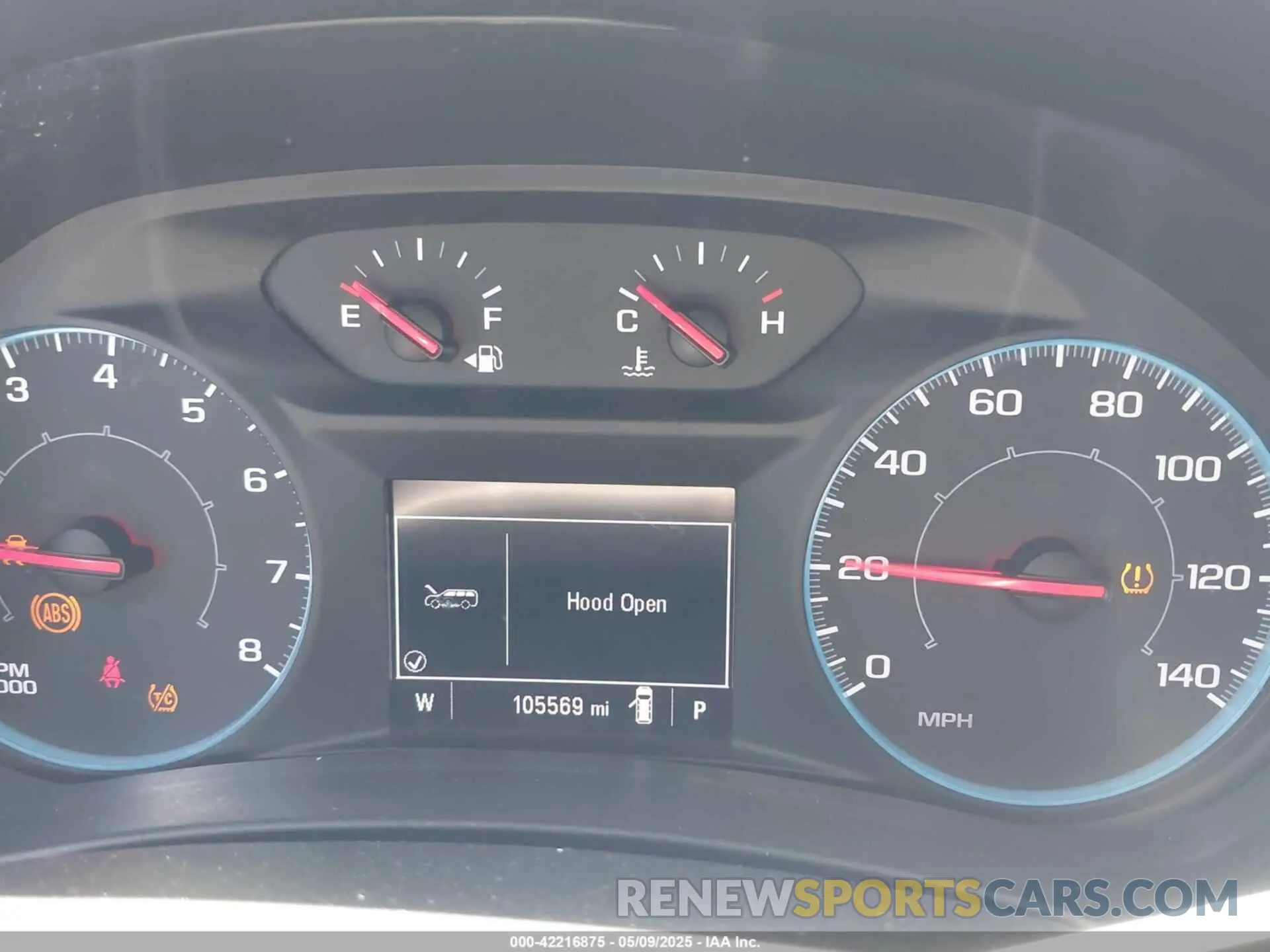 16 fotografías del automóvil dañado 2GNAXHEV8L6178499 CHEVROLET EQUINOX 2020