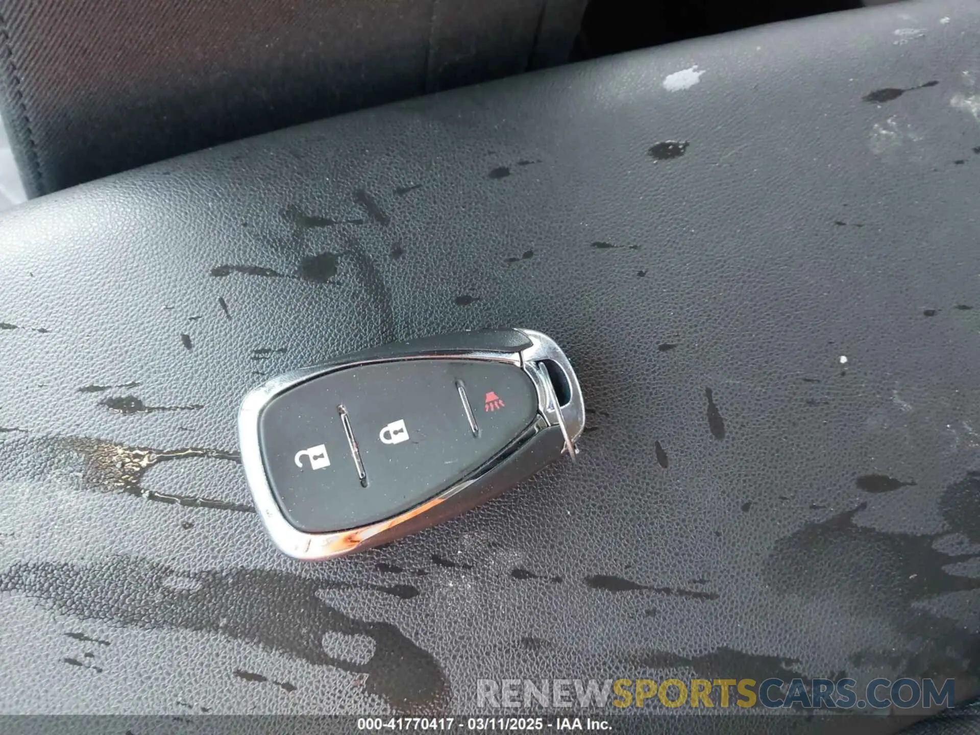 11 fotografías del automóvil dañado 2GNAXHEV8L6256778 CHEVROLET EQUINOX 2020