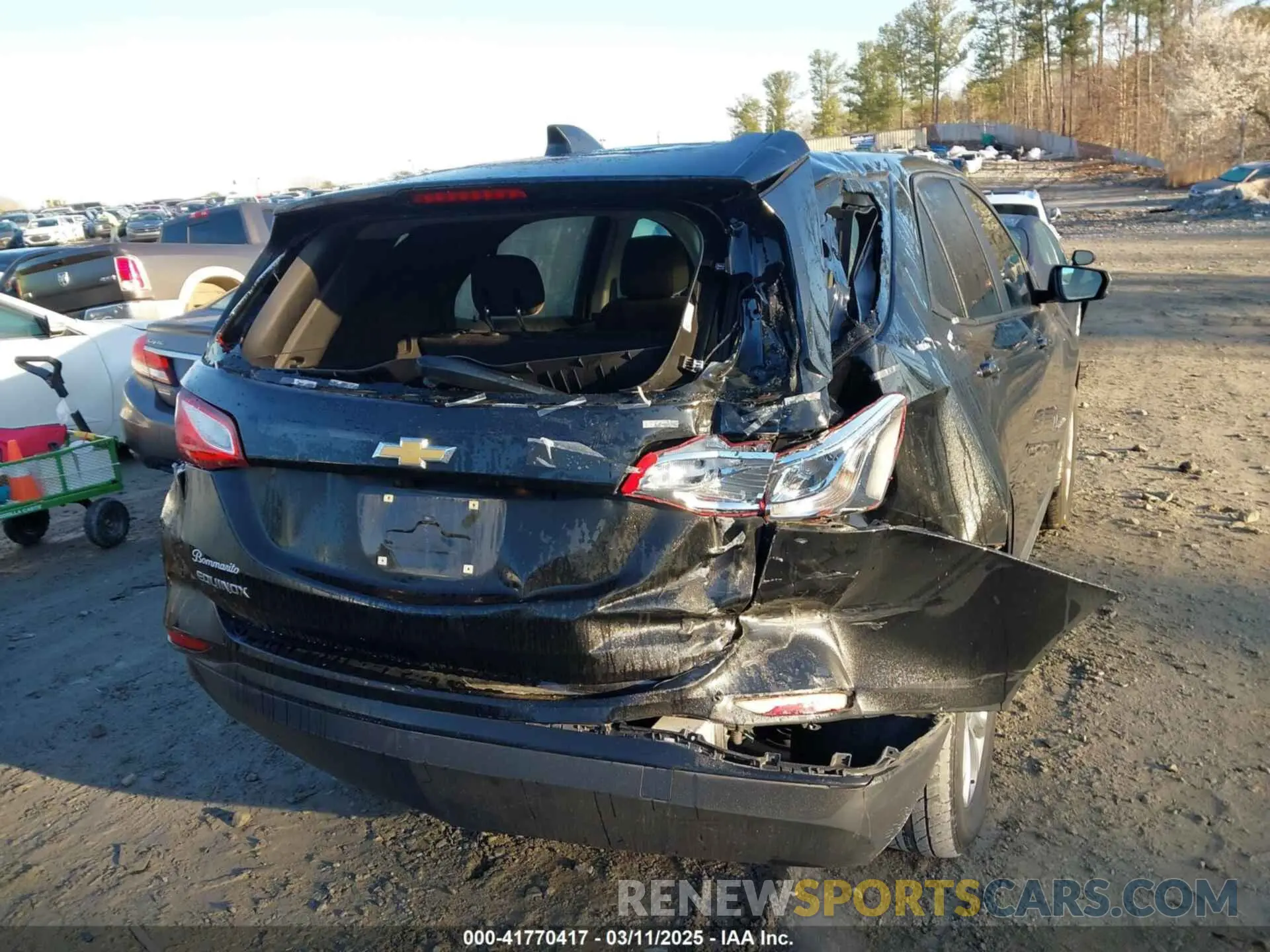 6 fotografías del automóvil dañado 2GNAXHEV8L6256778 CHEVROLET EQUINOX 2020