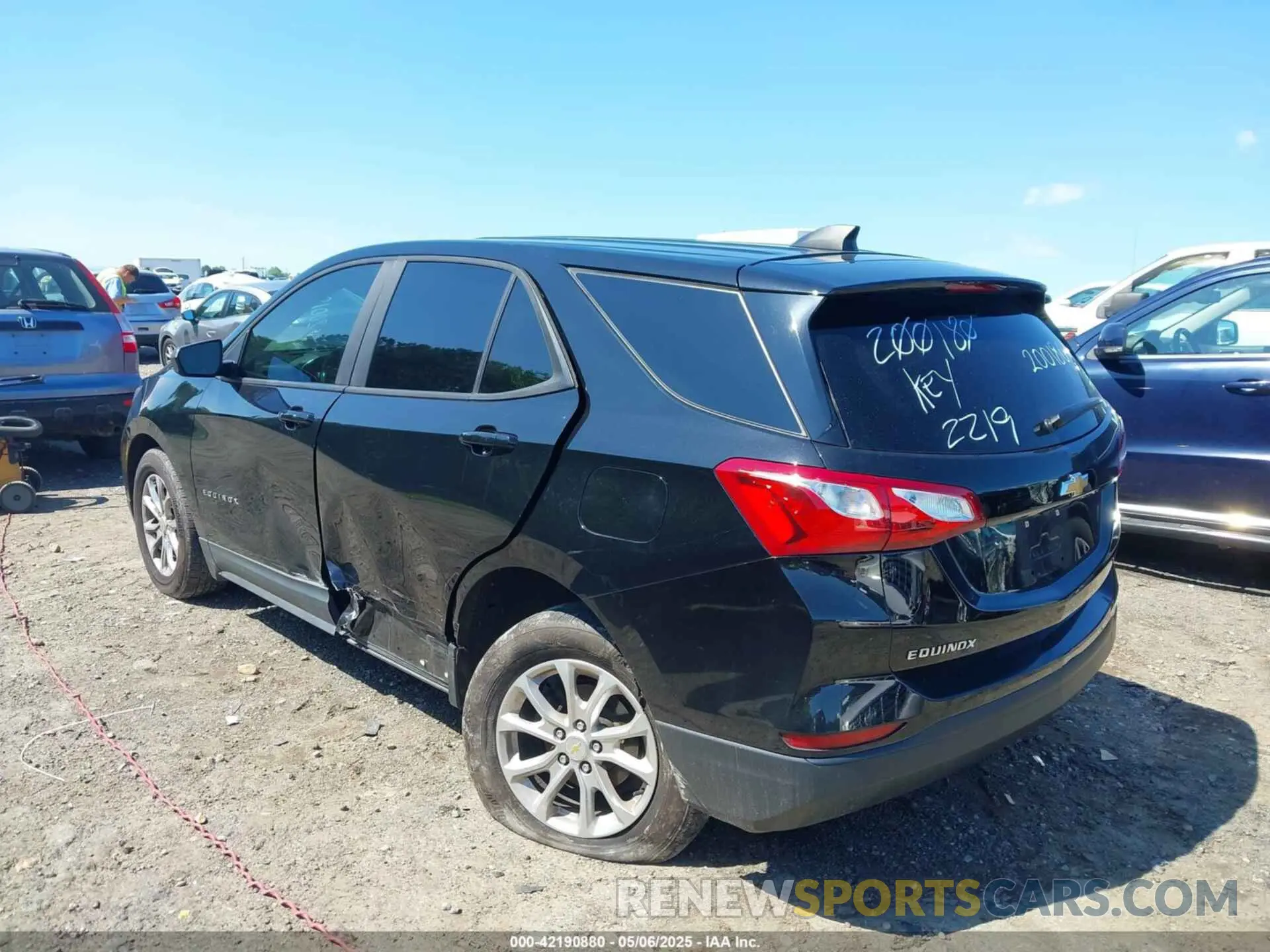 3 fotografías del automóvil dañado 2GNAXHEV8L6272219 CHEVROLET EQUINOX 2020