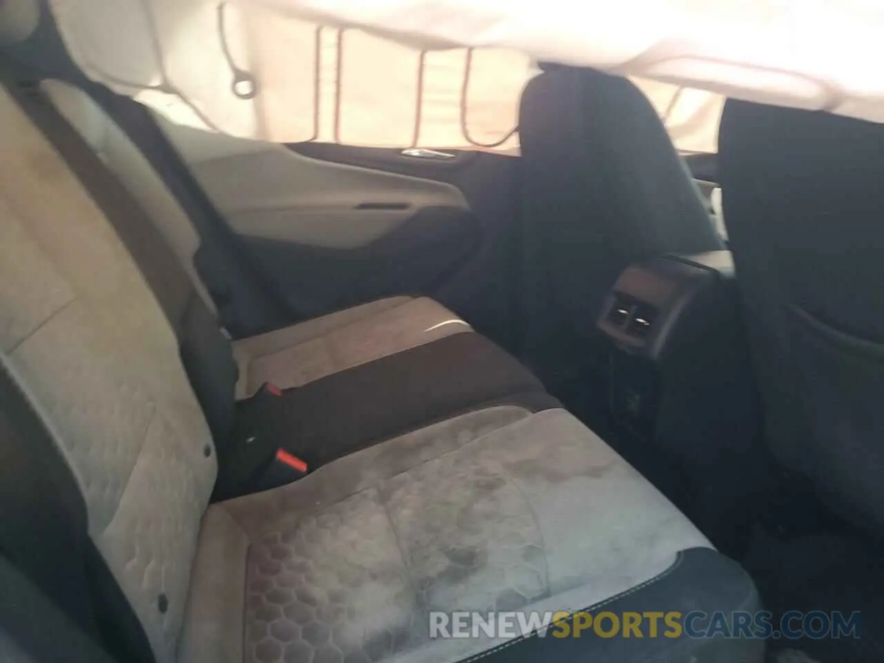 11 fotografías del automóvil dañado 2GNAXHEV9L6141722 CHEVROLET EQUINOX 2020