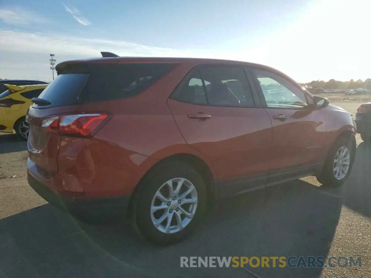 3 fotografías del automóvil dañado 2GNAXHEV9L6150551 CHEVROLET EQUINOX 2020