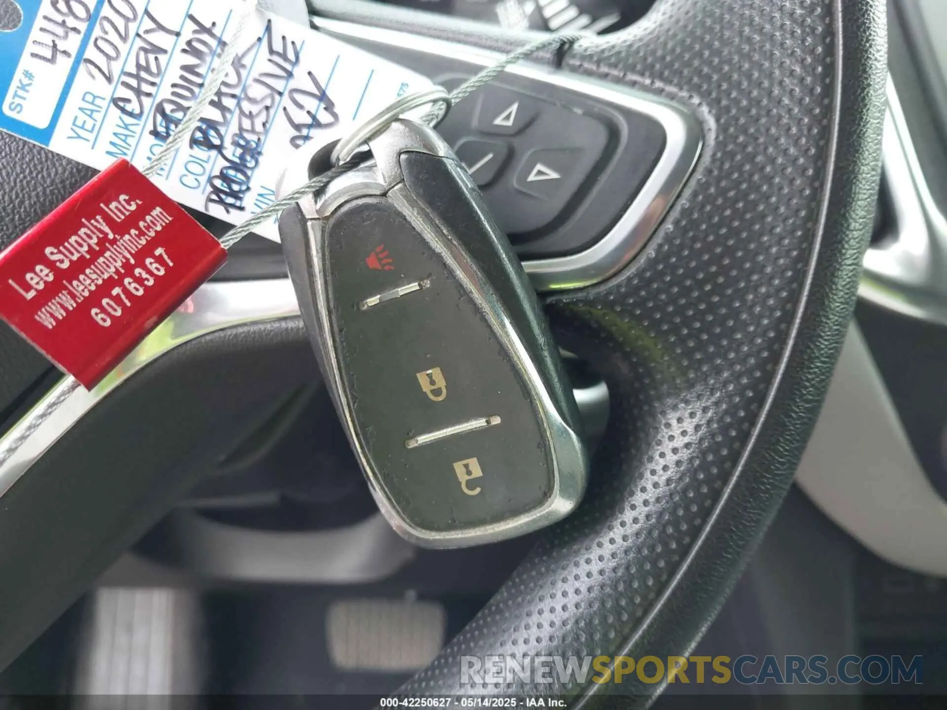 11 fotografías del automóvil dañado 2GNAXHEV9L6164580 CHEVROLET EQUINOX 2020