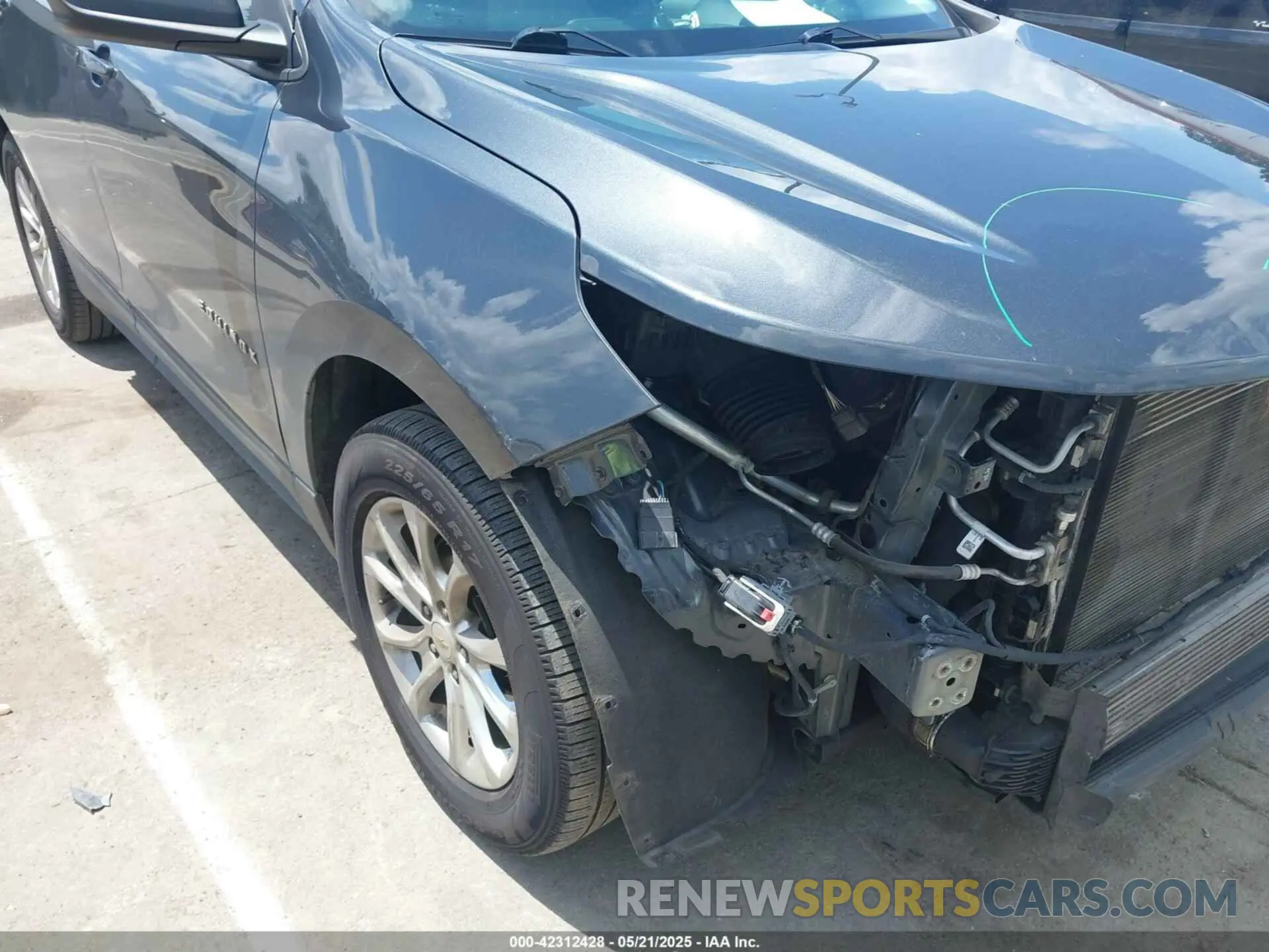 17 fotografías del automóvil dañado 2GNAXHEVXL6265465 CHEVROLET EQUINOX 2020