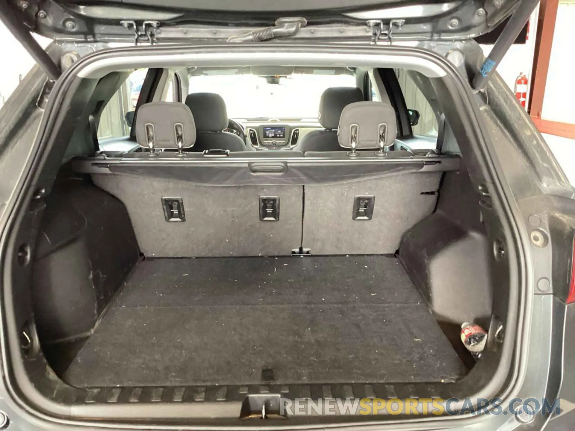 3 fotografías del automóvil dañado 2GNAXJEV0L6231459 CHEVROLET EQUINOX 2020