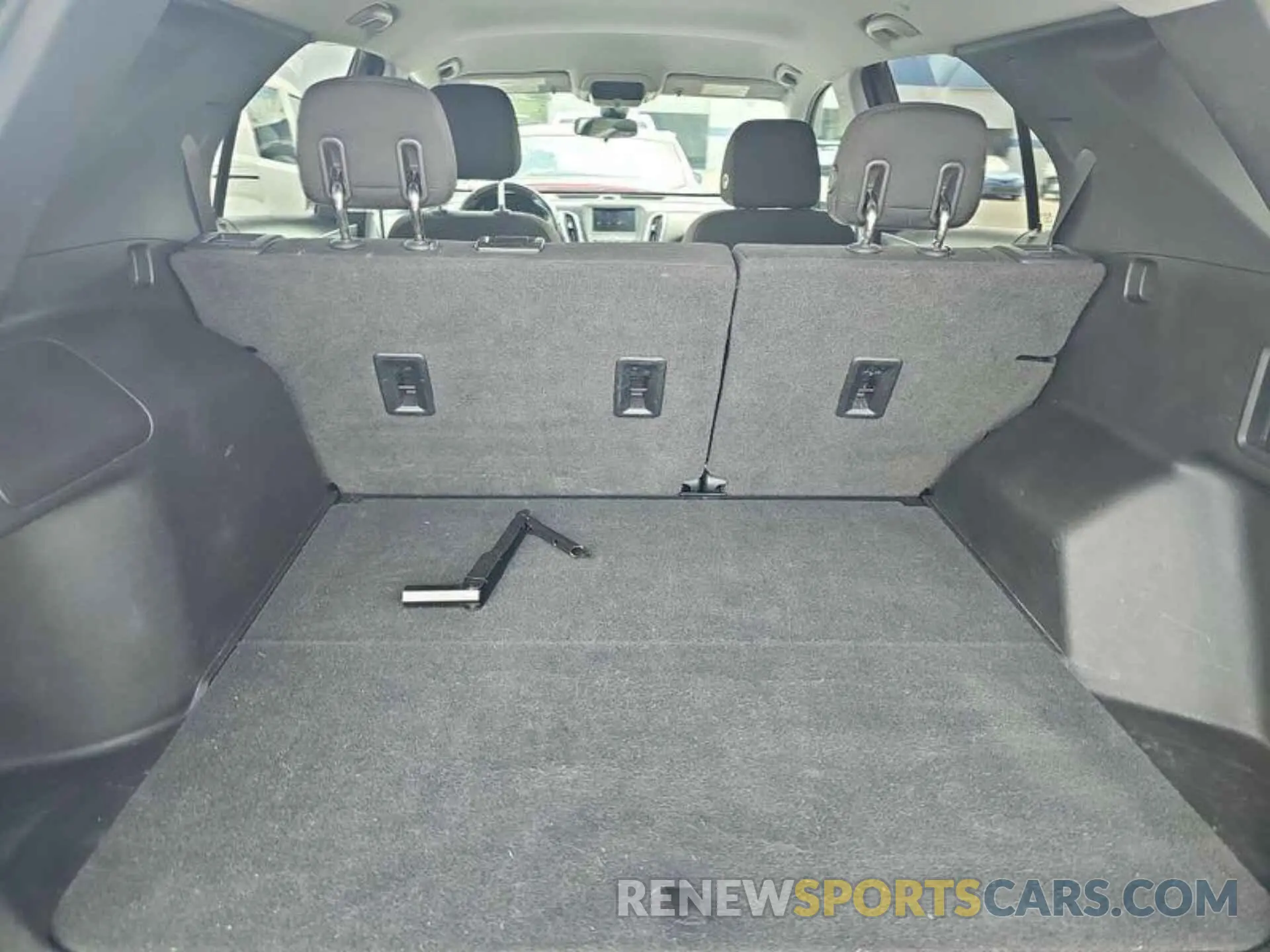 13 fotografías del automóvil dañado 2GNAXJEV0L6231932 CHEVROLET EQUINOX 2020