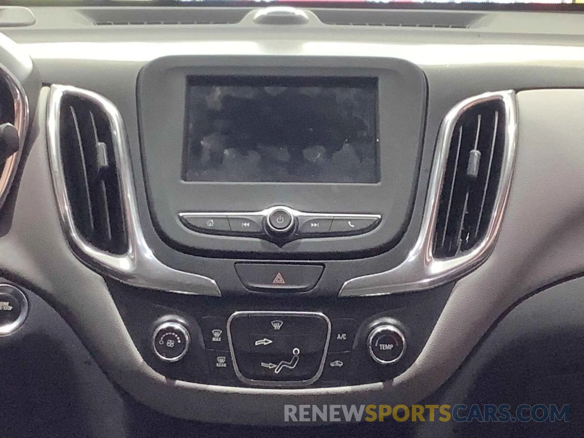 16 fotografías del automóvil dañado 2GNAXJEV1L6199217 CHEVROLET EQUINOX 2020