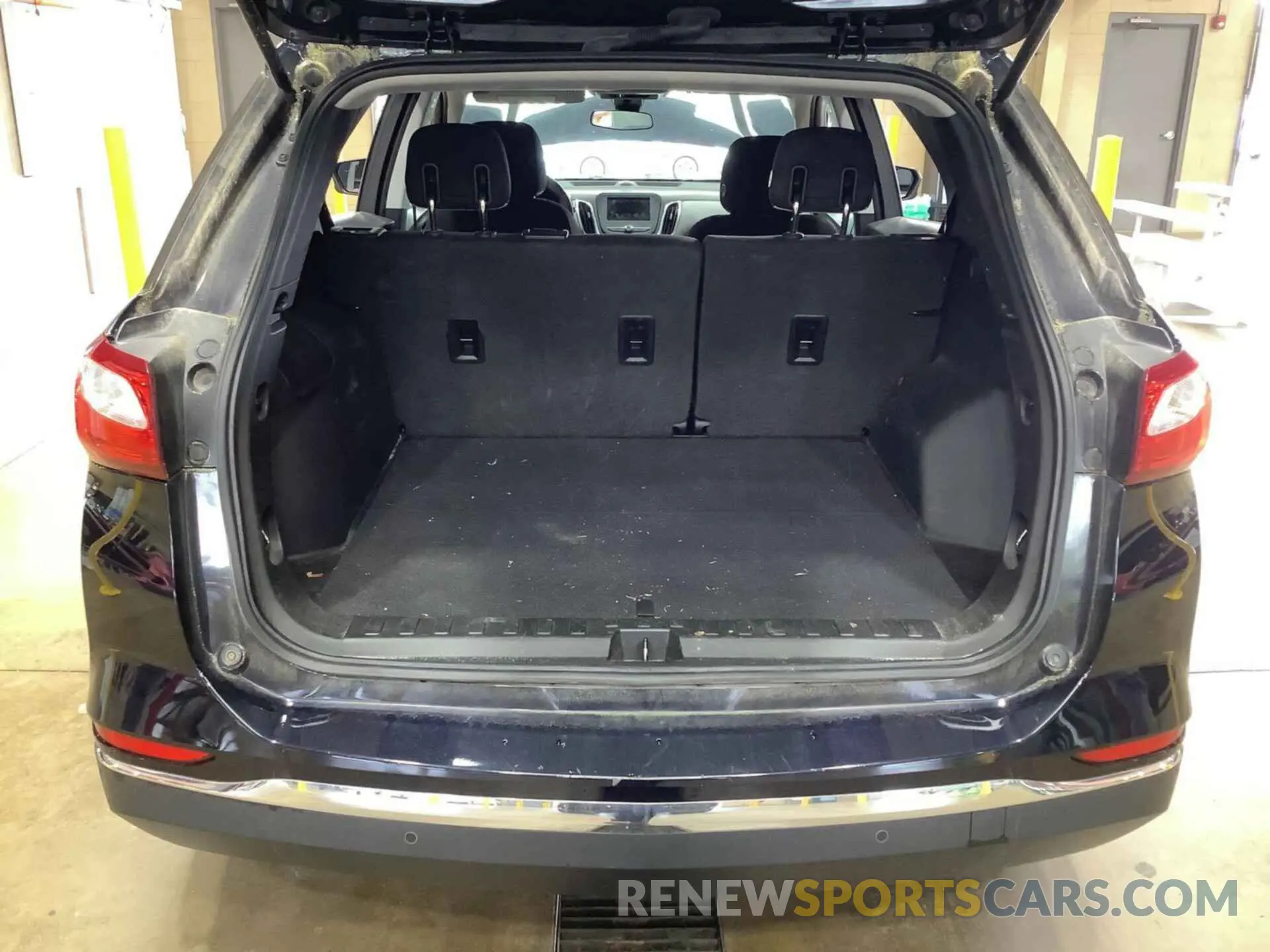 24 fotografías del automóvil dañado 2GNAXJEV1L6199217 CHEVROLET EQUINOX 2020