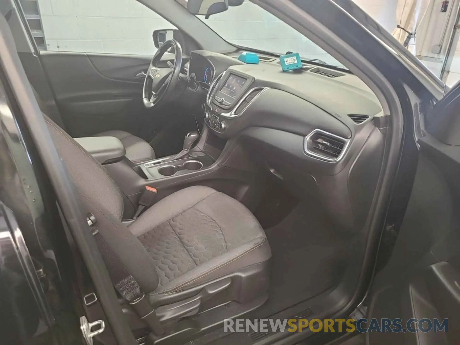 22 fotografías del automóvil dañado 2GNAXJEV1L6236489 CHEVROLET EQUINOX 2020