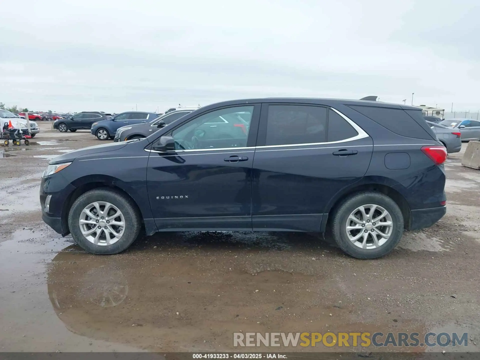 14 fotografías del automóvil dañado 2GNAXJEV2L6136692 CHEVROLET EQUINOX 2020