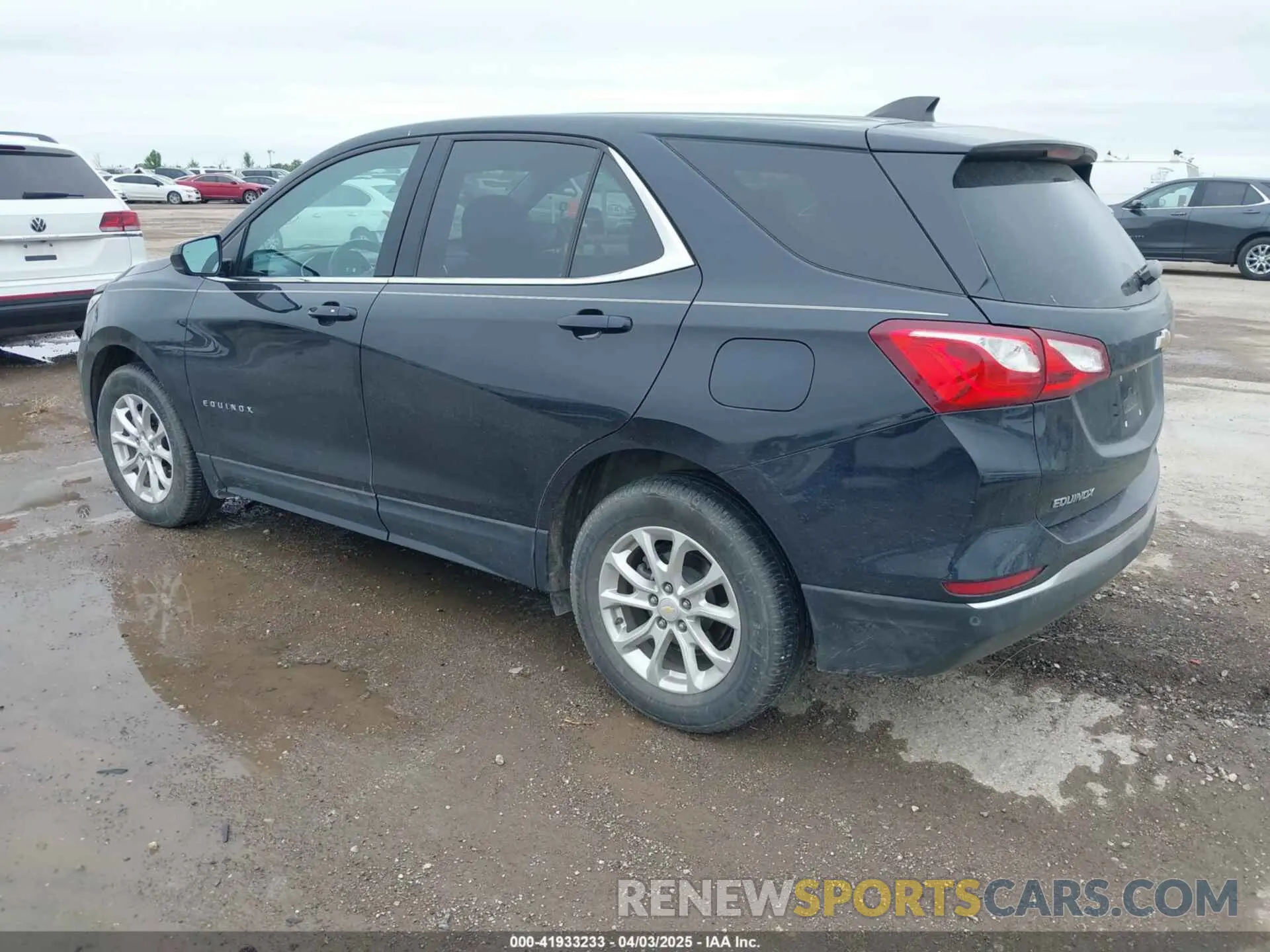 3 fotografías del automóvil dañado 2GNAXJEV2L6136692 CHEVROLET EQUINOX 2020
