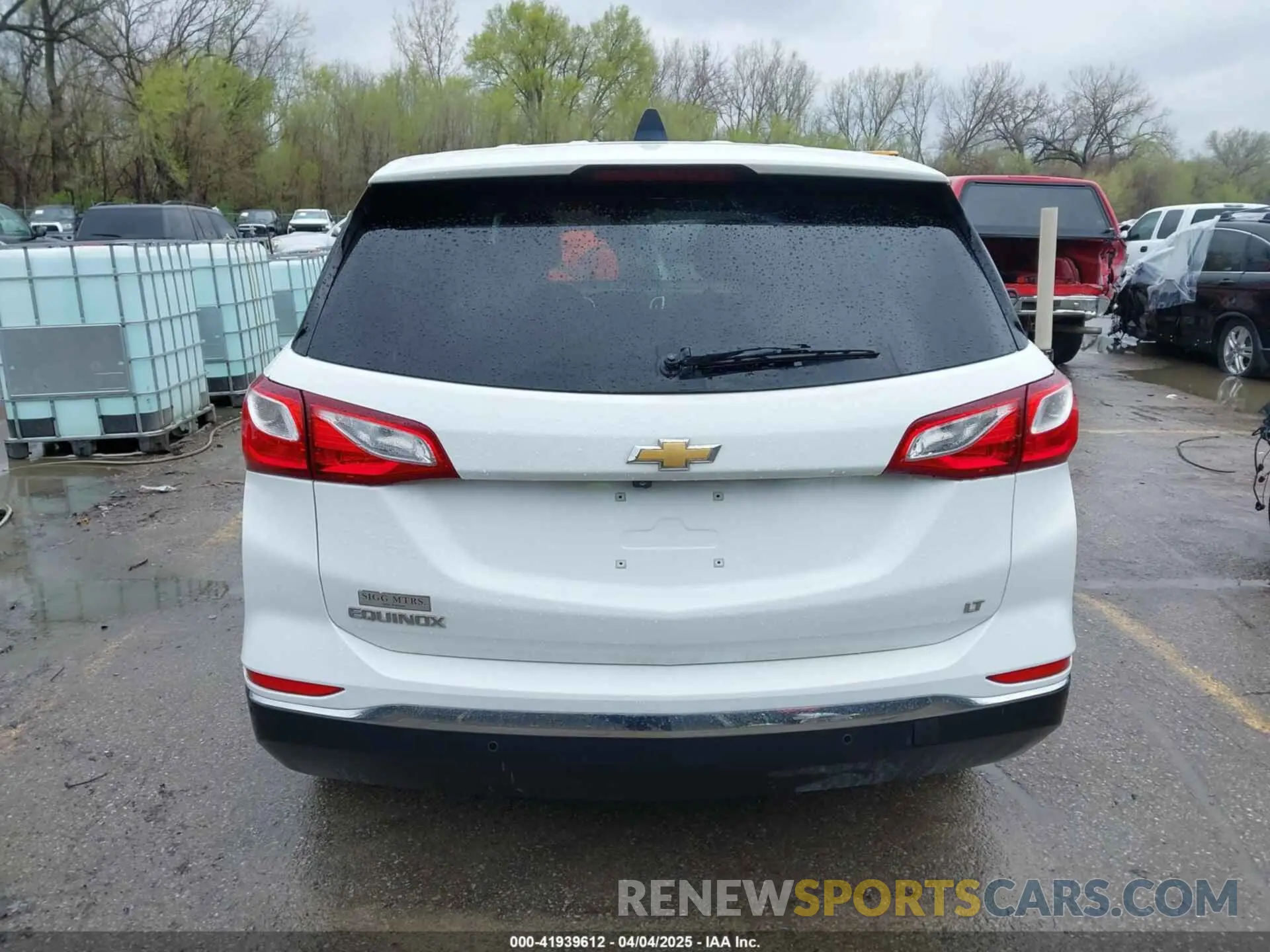 16 fotografías del automóvil dañado 2GNAXJEV2L6163939 CHEVROLET EQUINOX 2020