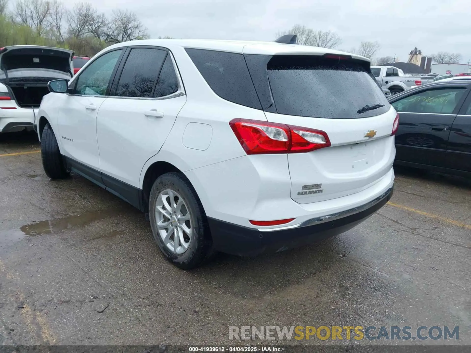 3 fotografías del automóvil dañado 2GNAXJEV2L6163939 CHEVROLET EQUINOX 2020