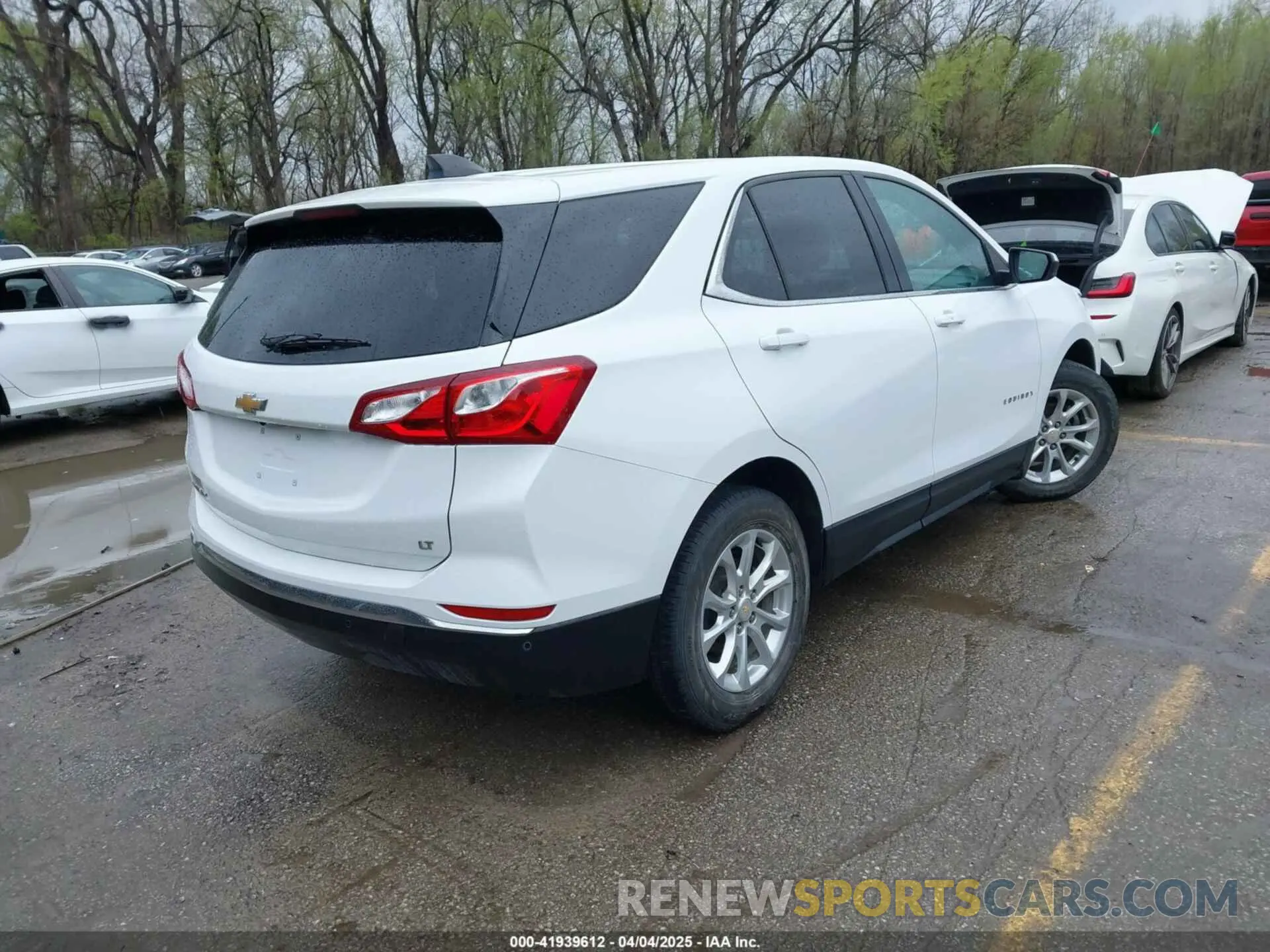 4 fotografías del automóvil dañado 2GNAXJEV2L6163939 CHEVROLET EQUINOX 2020