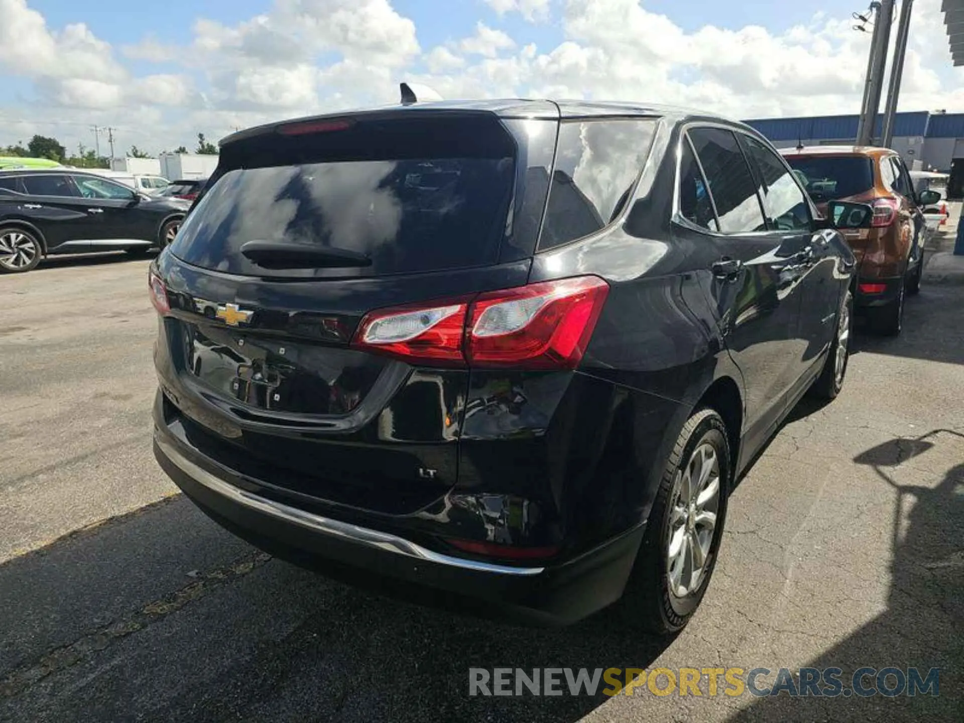 13 fotografías del automóvil dañado 2GNAXJEV2L6230877 CHEVROLET EQUINOX 2020