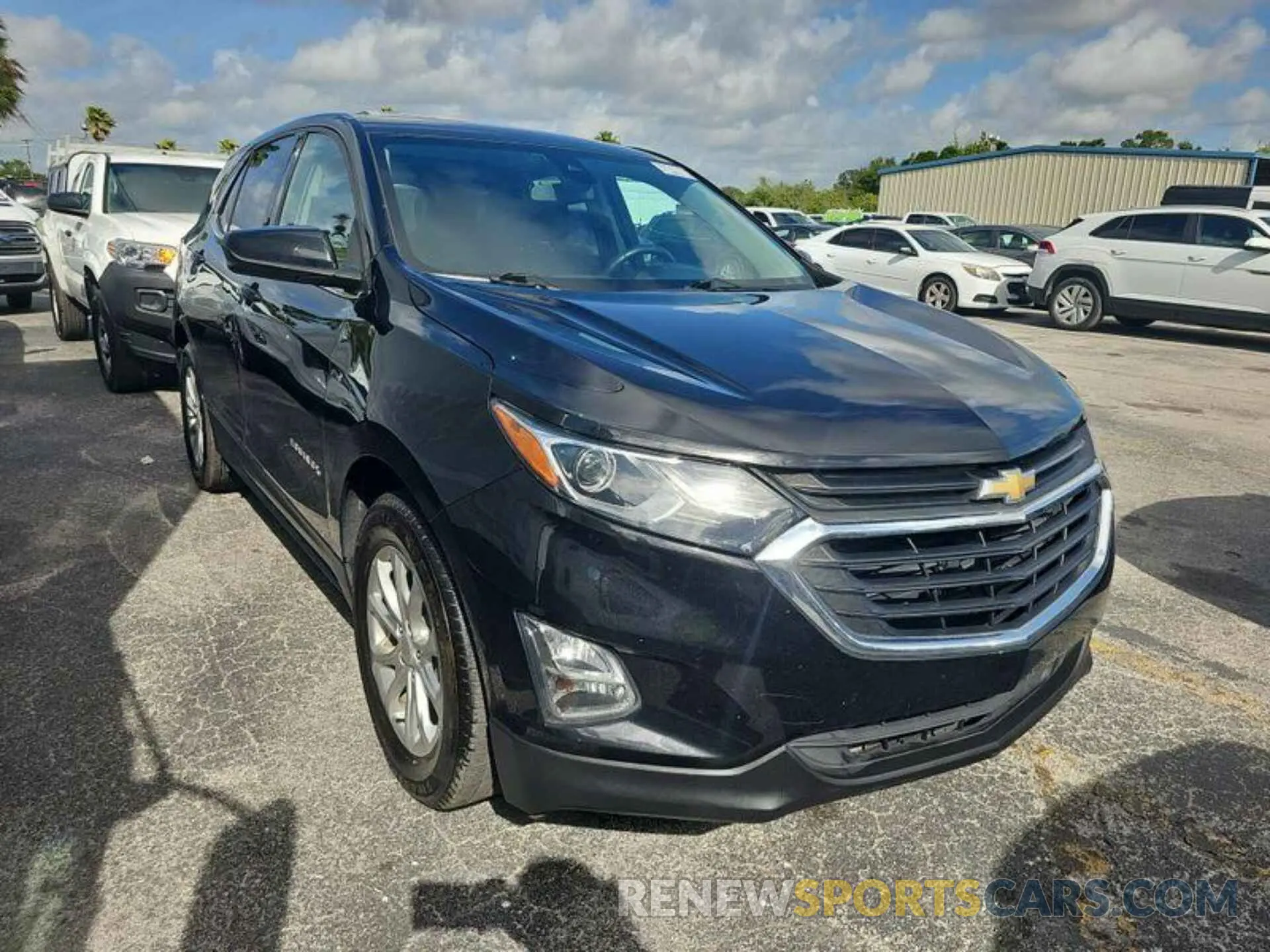 8 fotografías del automóvil dañado 2GNAXJEV2L6230877 CHEVROLET EQUINOX 2020