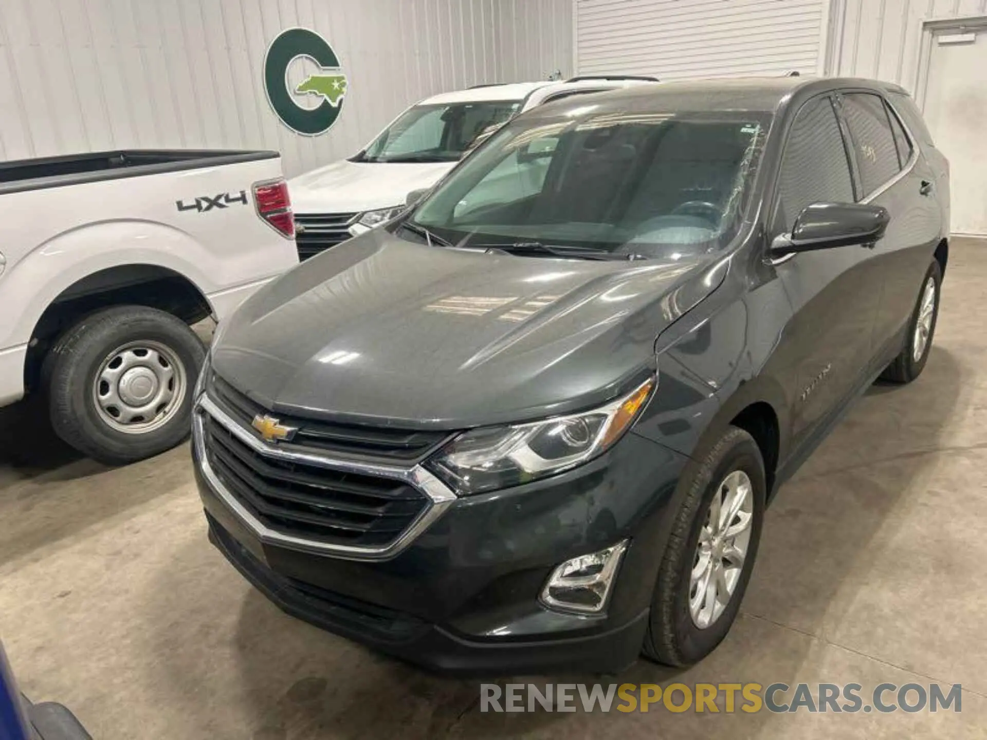 13 fotografías del automóvil dañado 2GNAXJEV2L6232063 CHEVROLET EQUINOX 2020