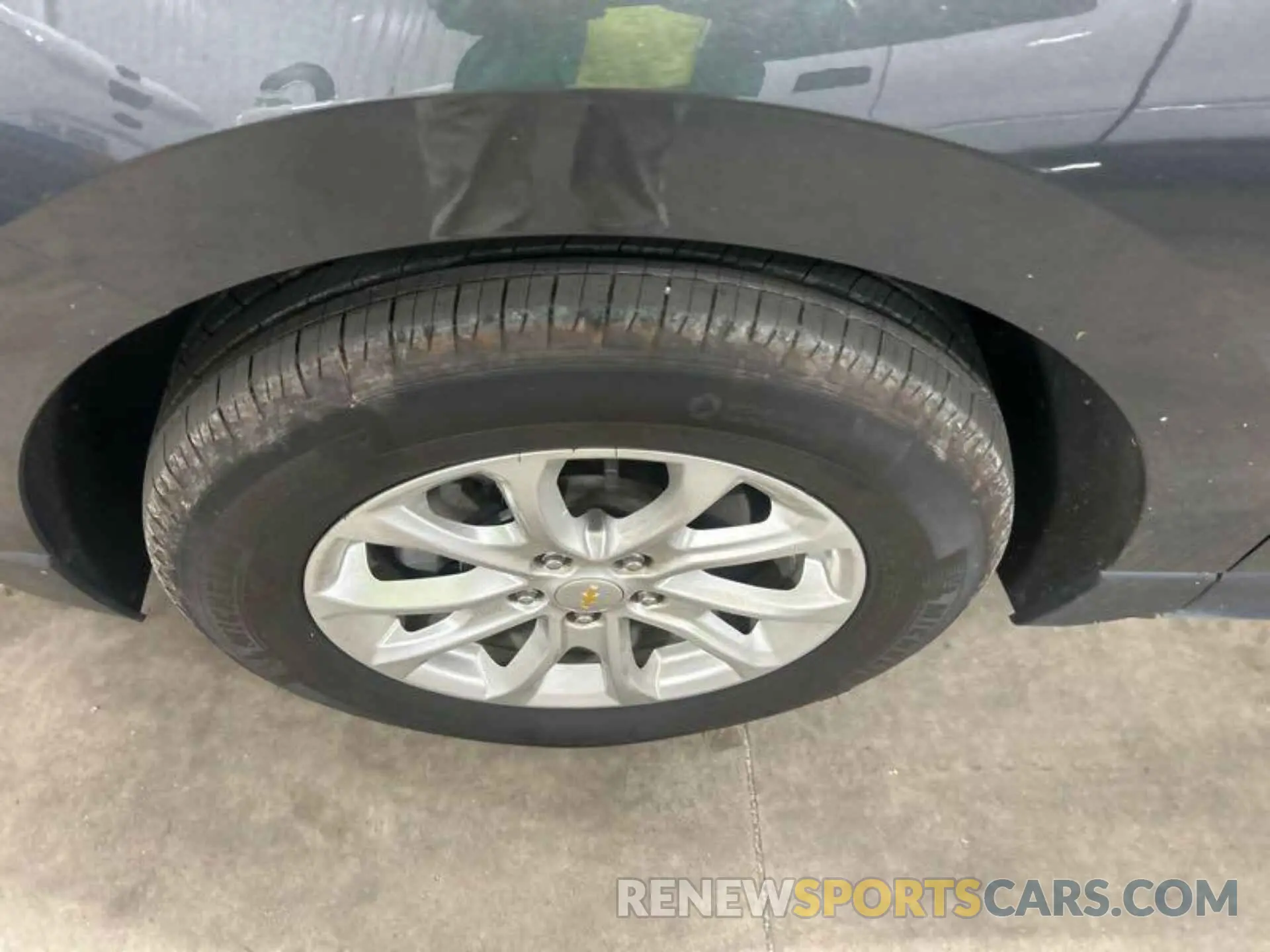 4 fotografías del automóvil dañado 2GNAXJEV2L6232063 CHEVROLET EQUINOX 2020