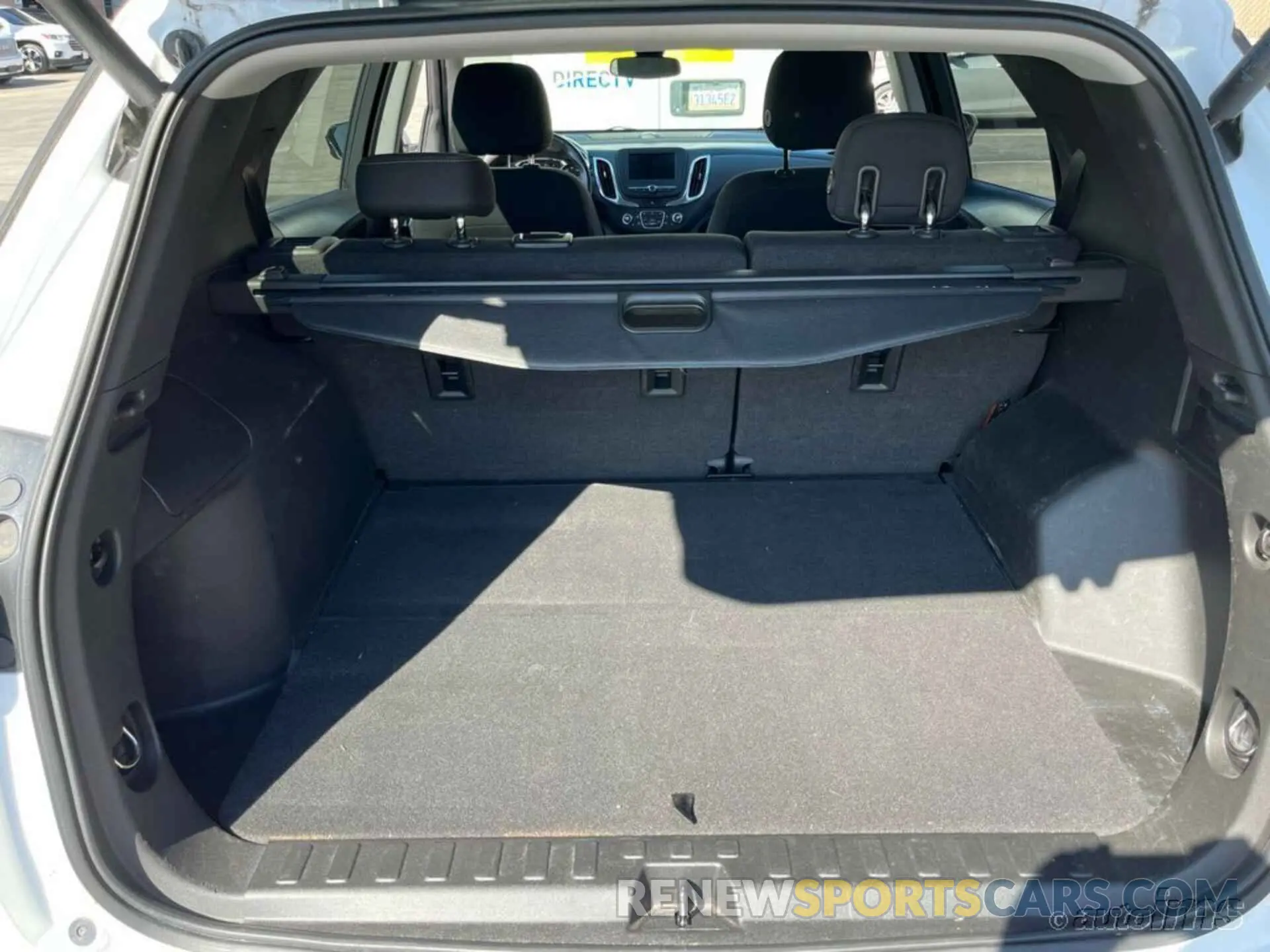1 fotografías del automóvil dañado 2GNAXJEV2L6244584 CHEVROLET EQUINOX 2020