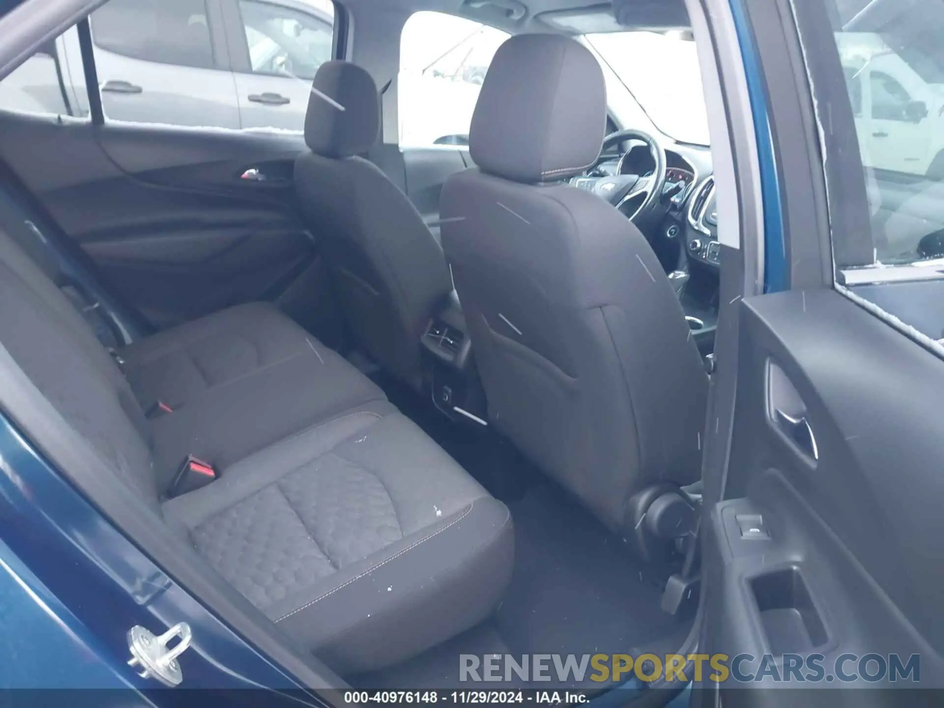 8 fotografías del automóvil dañado 2GNAXJEV3L6116175 CHEVROLET EQUINOX 2020