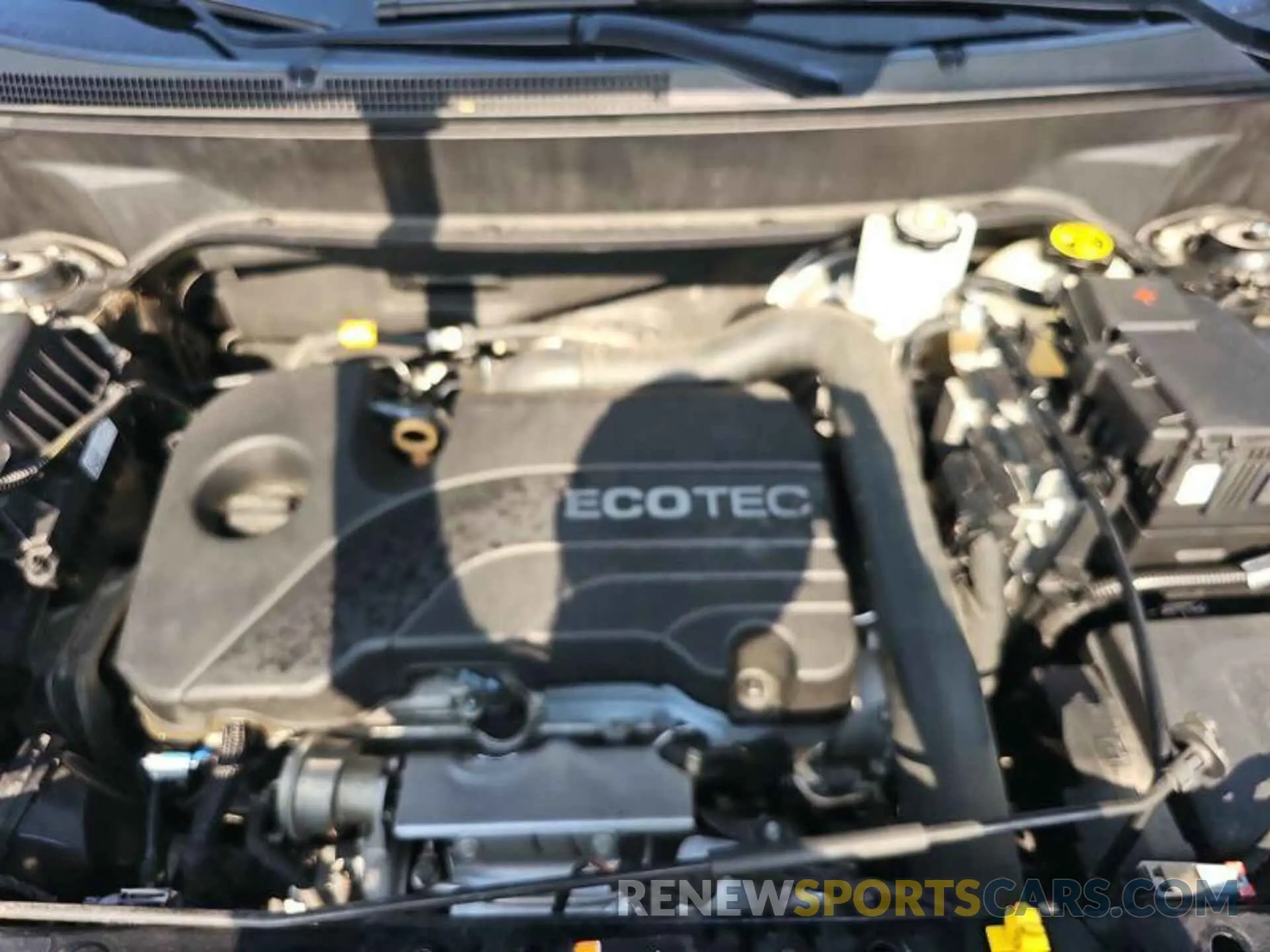 18 fotografías del automóvil dañado 2GNAXJEV3L6215868 CHEVROLET EQUINOX 2020