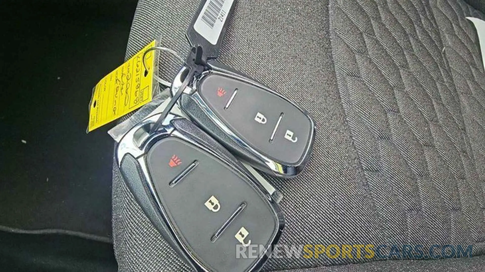 5 fotografías del automóvil dañado 2GNAXJEV3L6215868 CHEVROLET EQUINOX 2020