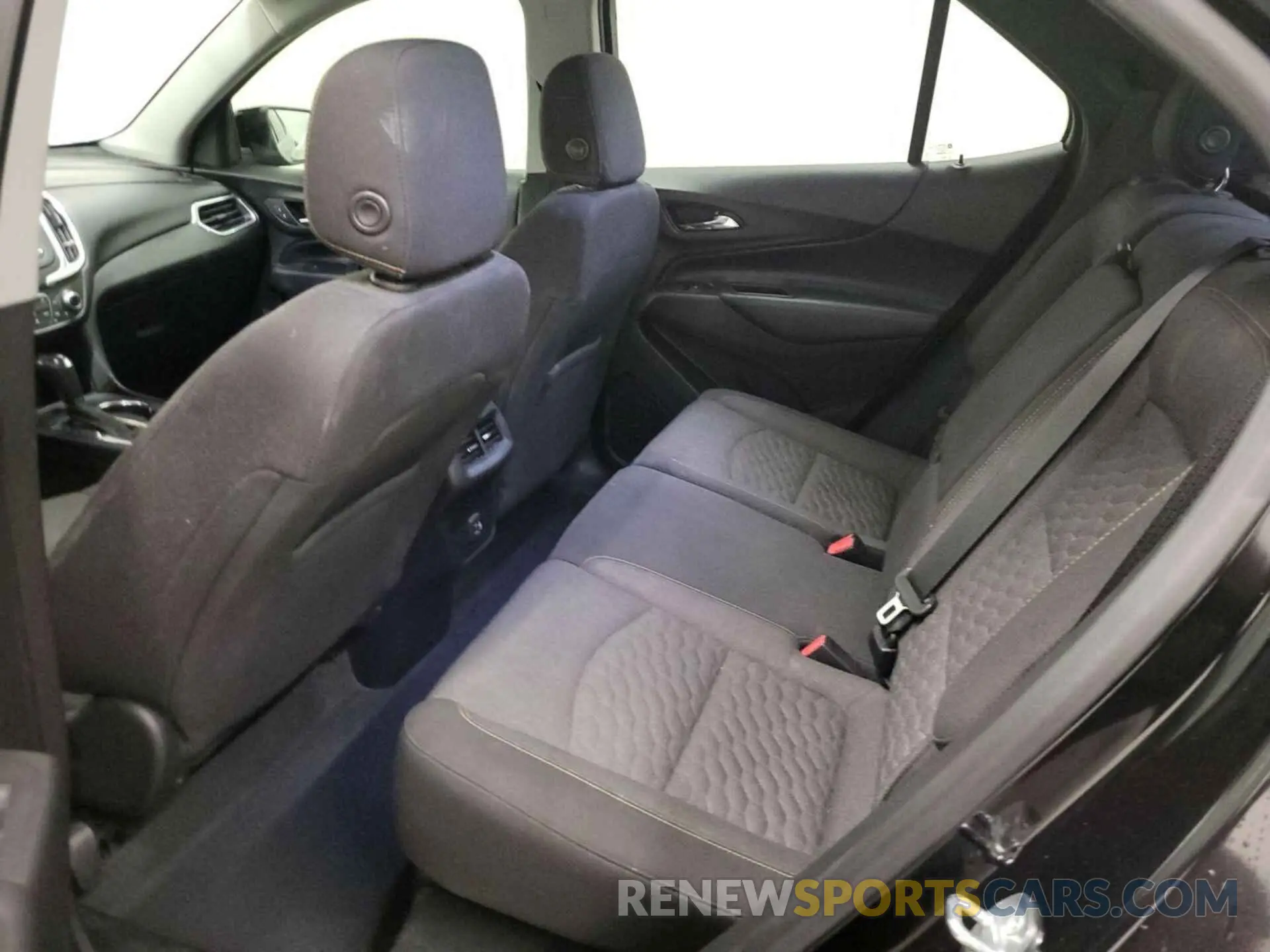 14 fotografías del automóvil dañado 2GNAXJEV3L6232282 CHEVROLET EQUINOX 2020
