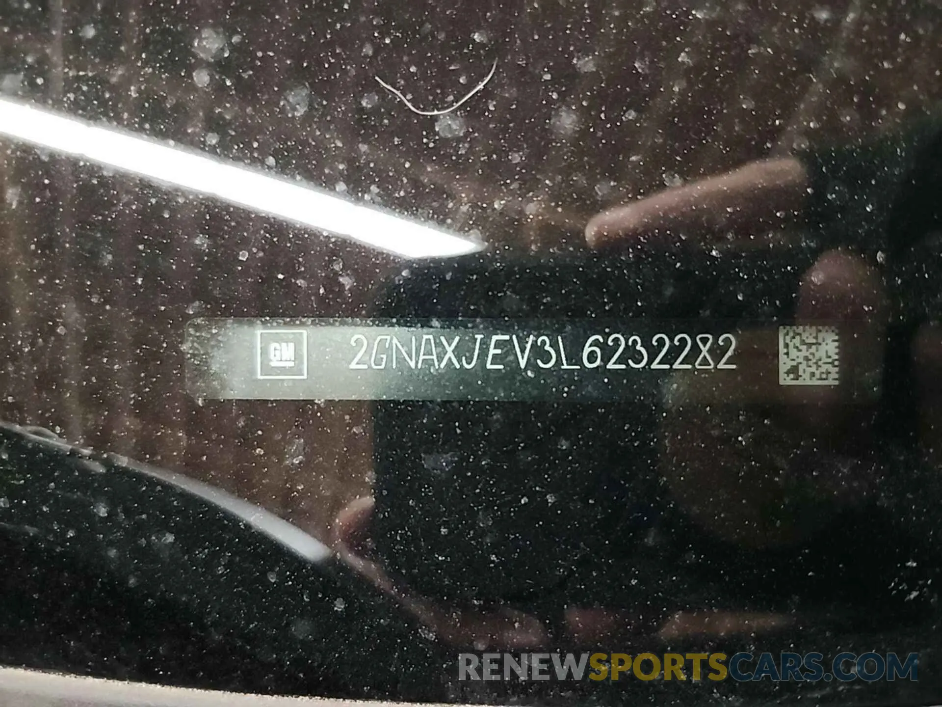 9 fotografías del automóvil dañado 2GNAXJEV3L6232282 CHEVROLET EQUINOX 2020