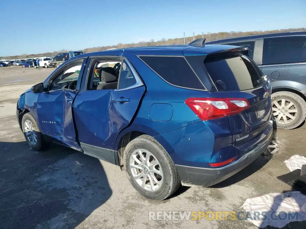 2 fotografías del automóvil dañado 2GNAXJEV3L6240446 CHEVROLET EQUINOX 2020
