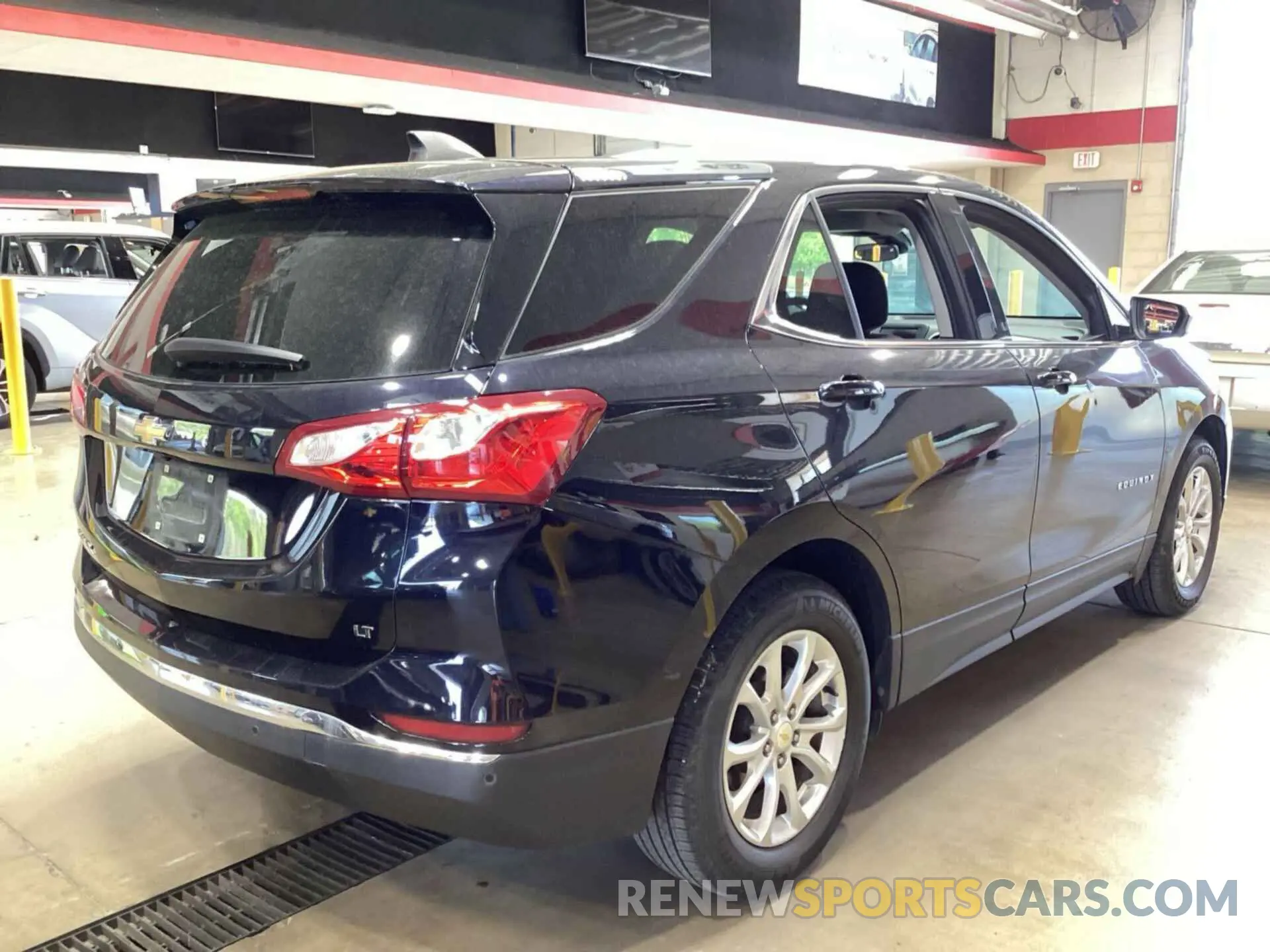 4 fotografías del automóvil dañado 2GNAXJEV4L6156071 CHEVROLET EQUINOX 2020