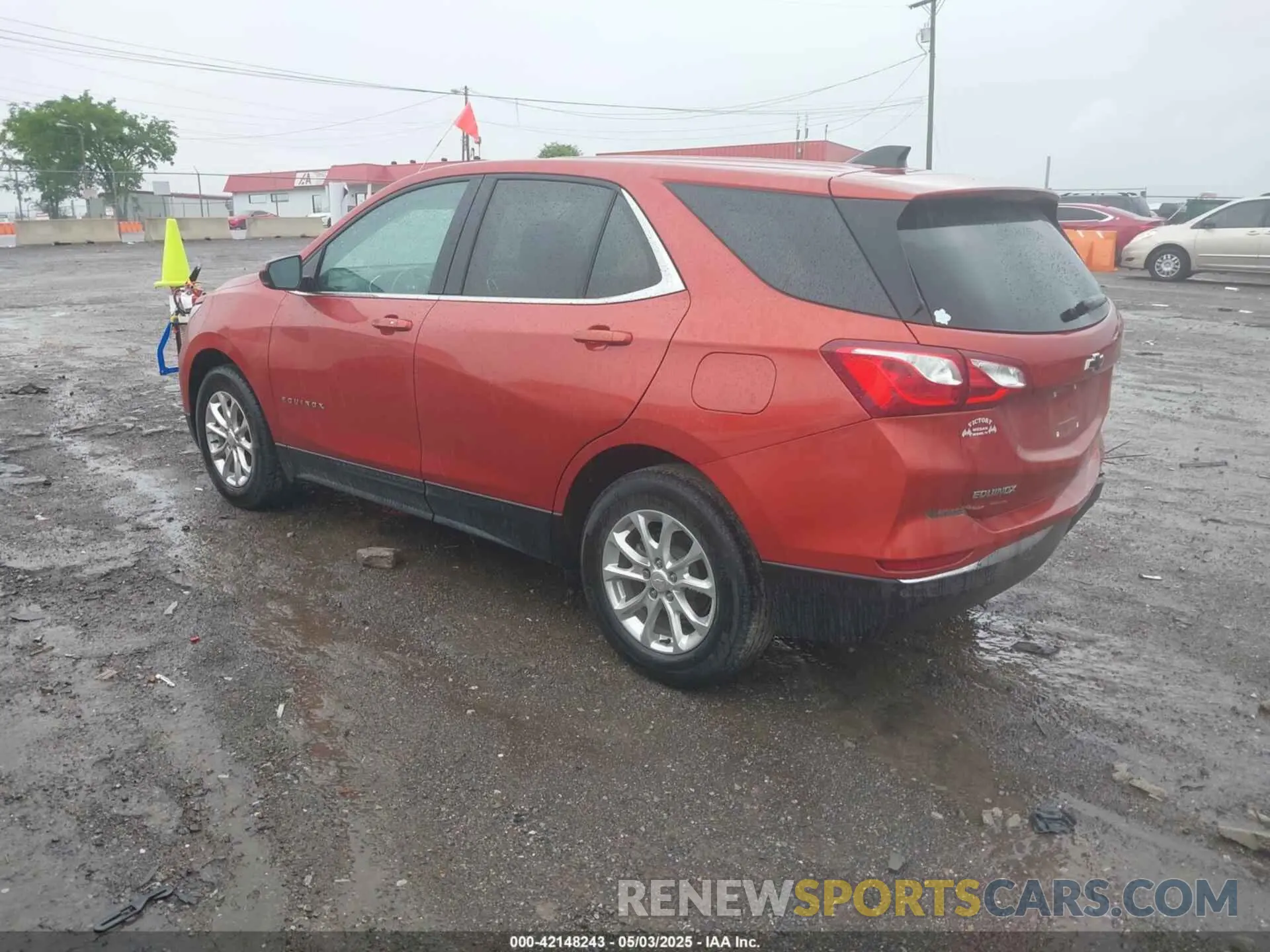 3 fotografías del automóvil dañado 2GNAXJEV4L6245574 CHEVROLET EQUINOX 2020