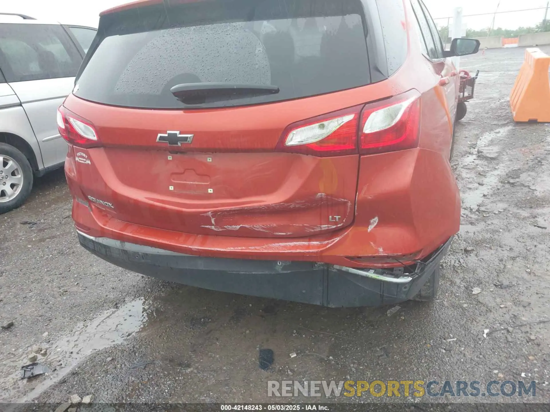 6 fotografías del automóvil dañado 2GNAXJEV4L6245574 CHEVROLET EQUINOX 2020