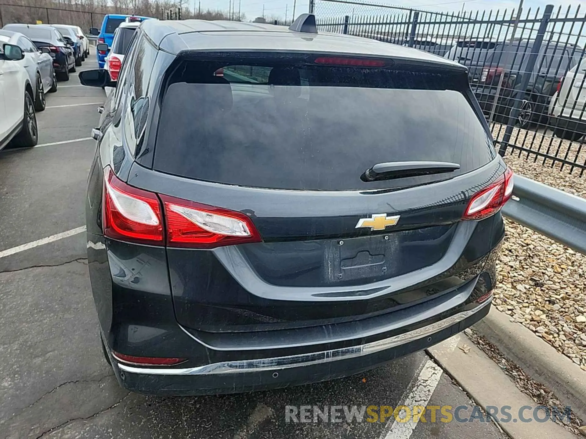 25 fotografías del automóvil dañado 2GNAXJEV5L6150893 CHEVROLET EQUINOX 2020