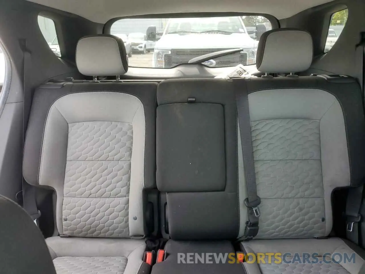 10 fotografías del automóvil dañado 2GNAXJEV5L6186504 CHEVROLET EQUINOX 2020