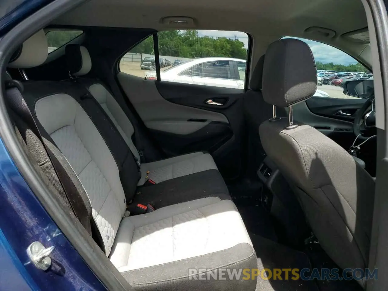 11 fotografías del automóvil dañado 2GNAXJEV5L6197132 CHEVROLET EQUINOX 2020