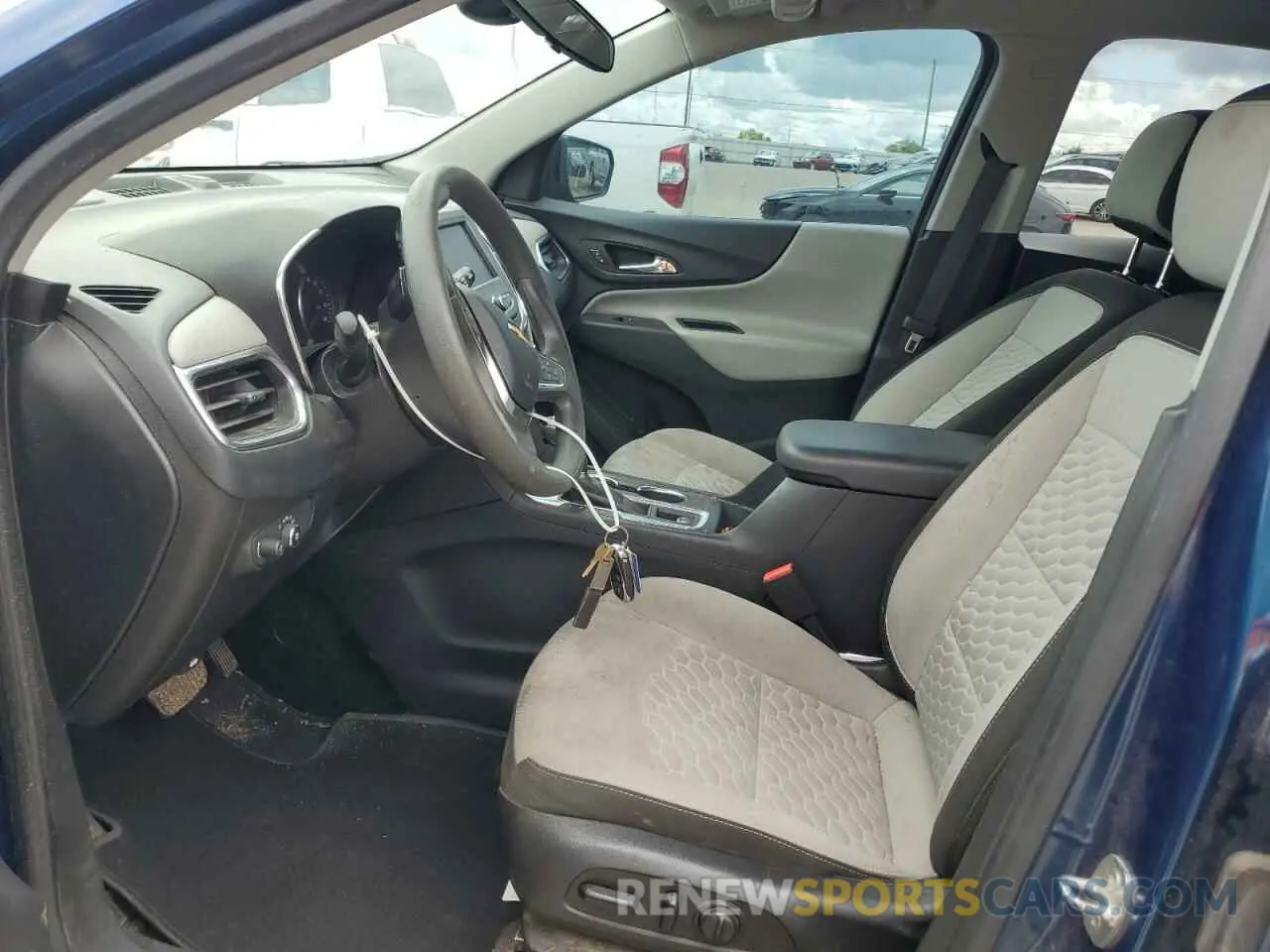 7 fotografías del automóvil dañado 2GNAXJEV5L6197132 CHEVROLET EQUINOX 2020