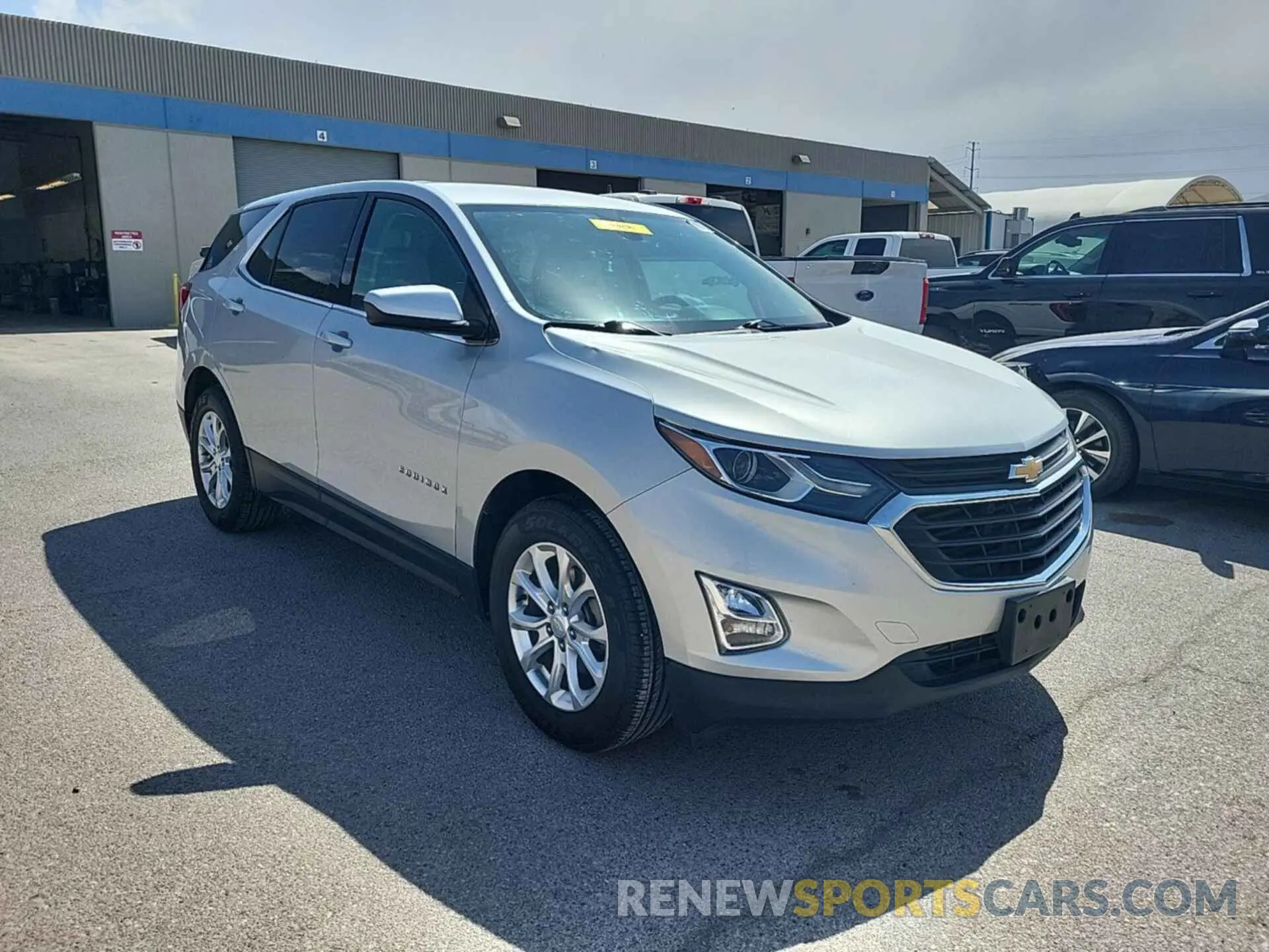 19 fotografías del automóvil dañado 2GNAXJEV5L6232297 CHEVROLET EQUINOX 2020