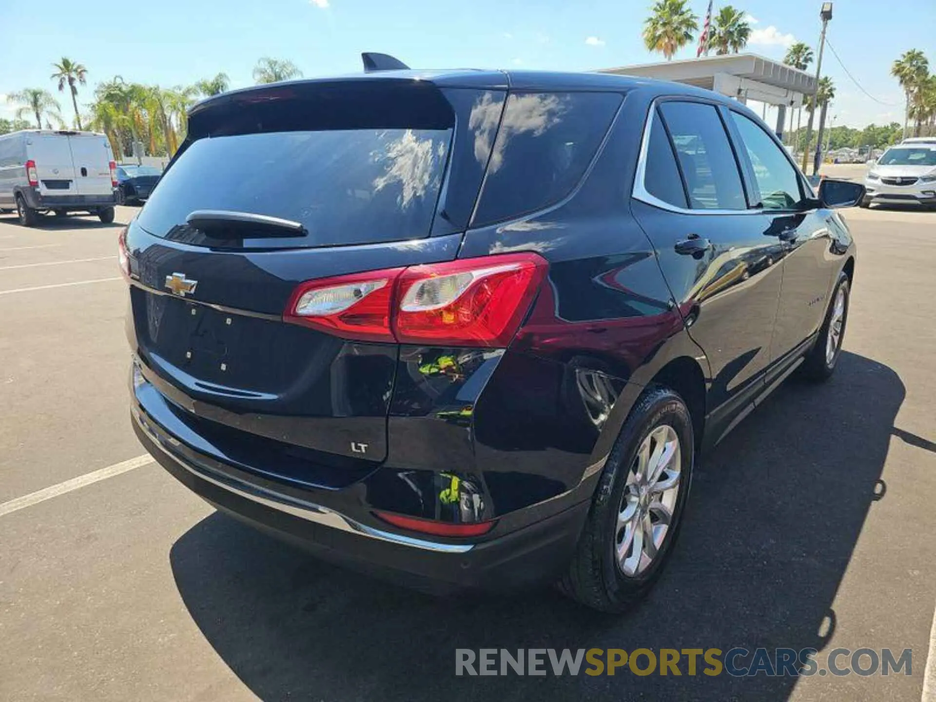 12 fotografías del automóvil dañado 2GNAXJEV5L6233448 CHEVROLET EQUINOX 2020