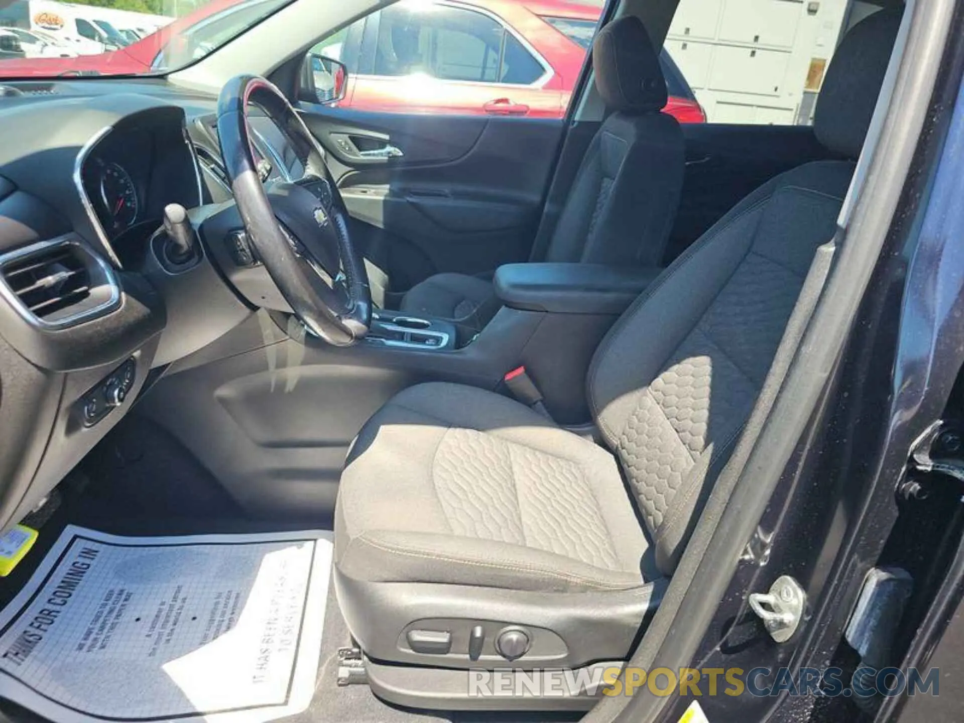 16 fotografías del automóvil dañado 2GNAXJEV5L6233448 CHEVROLET EQUINOX 2020