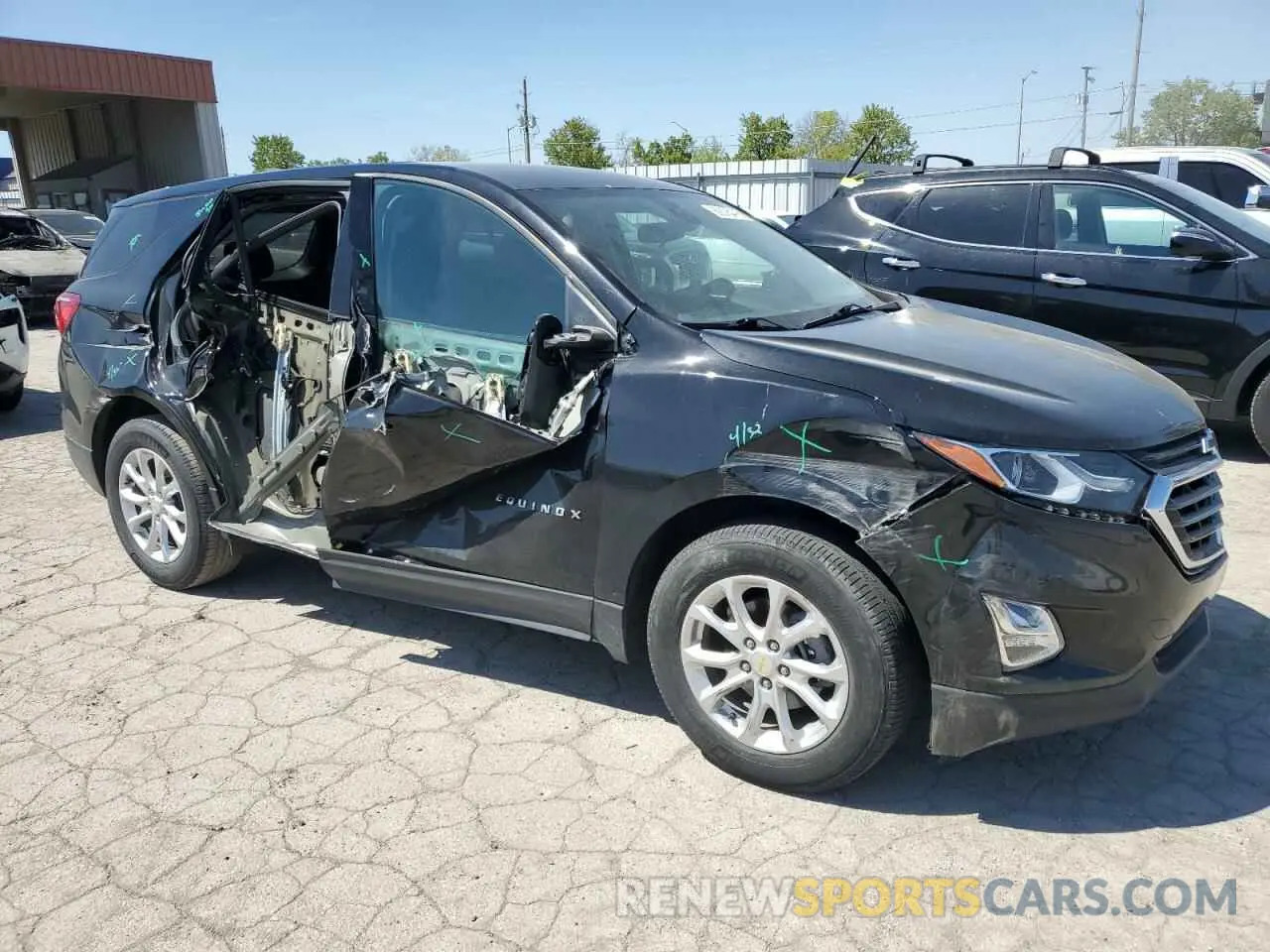 4 fotografías del automóvil dañado 2GNAXJEV6L6108538 CHEVROLET EQUINOX 2020
